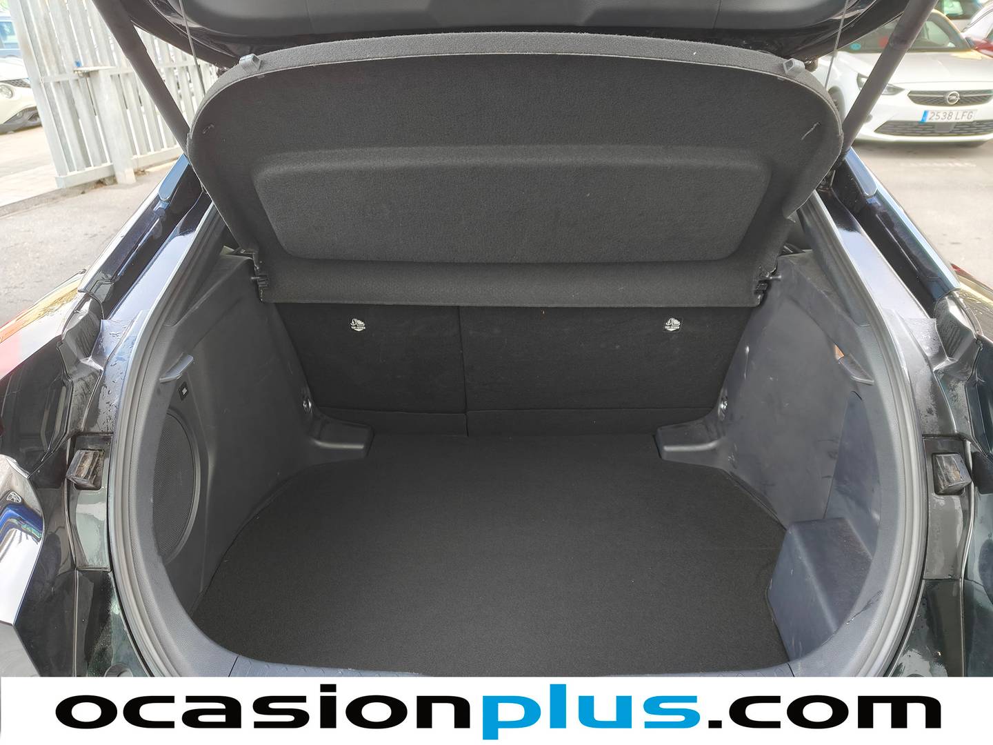 Foto Toyota C-HR Toyota C-HR 200H GR Sport (196 CV)