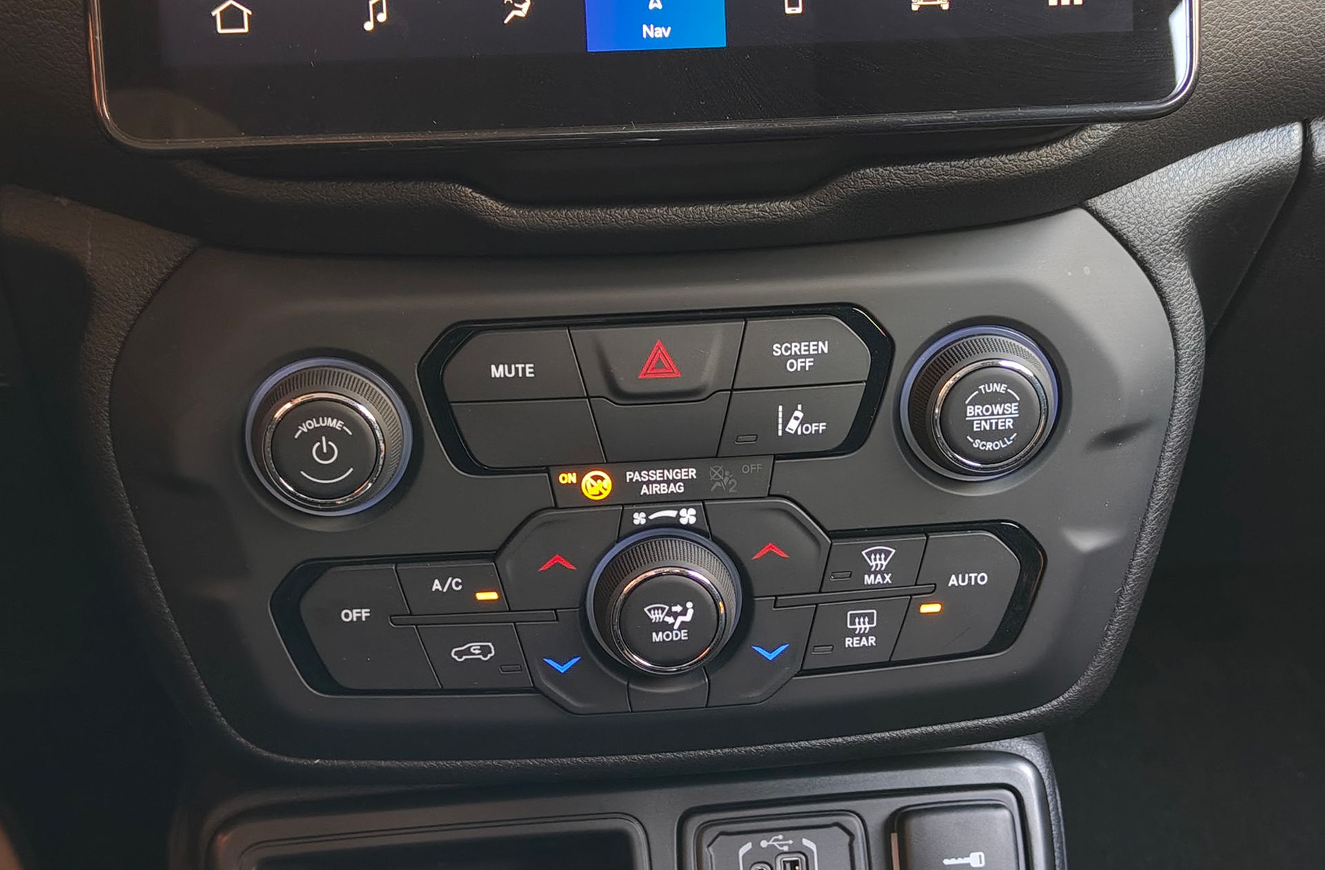 Jeep Renegade eHybrid 1.5 Altitude DCT - foto 29