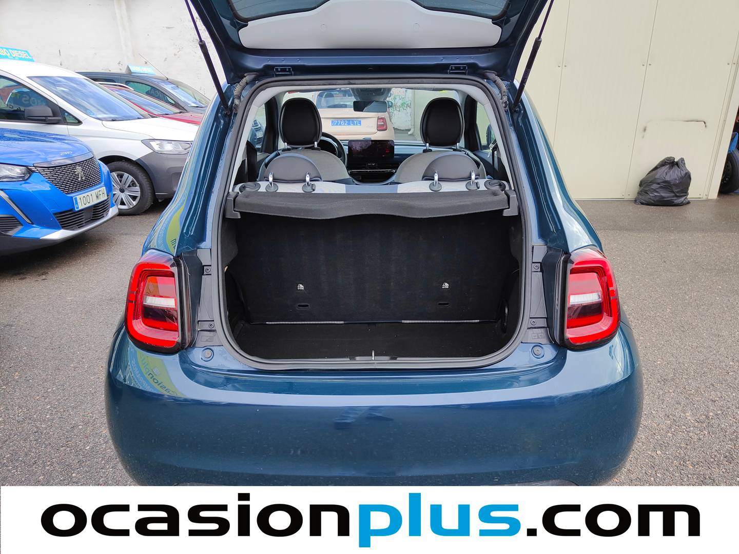 Fotos maletero Fiat 500 Fiat 500 Electrico Icon Hb 320km (118 CV)