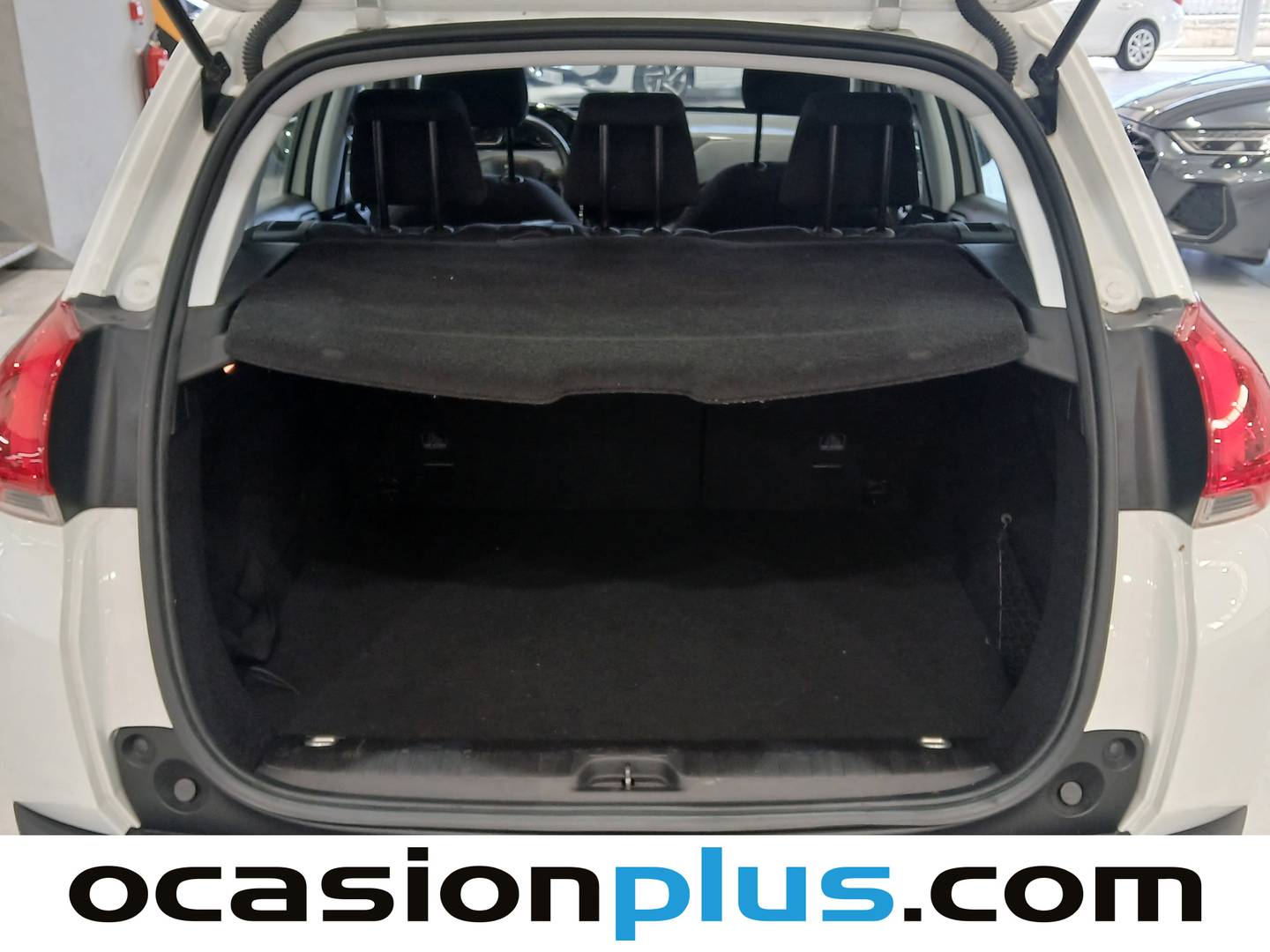 Fotos maletero Peugeot 2008 Peugeot 2008 VTI 82 Active (82 CV)