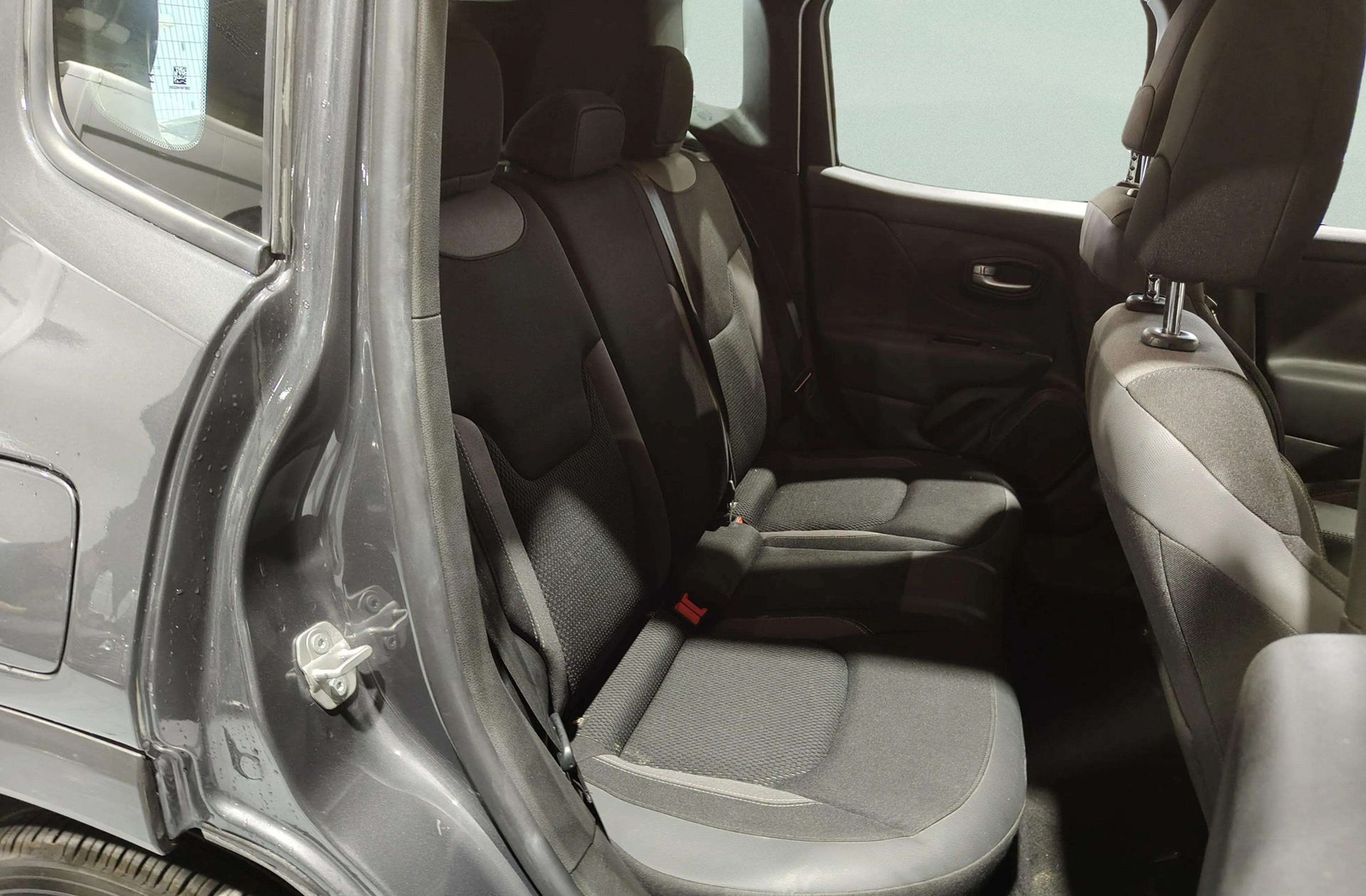Jeep Renegade eHybrid 1.5 Limited ATX - foto 13