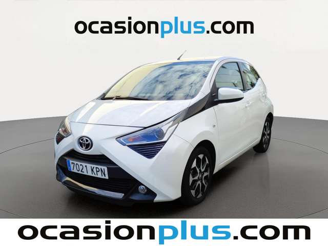 Toyota Aygo 1.0 70 x-play (72 CV) de segunda mano