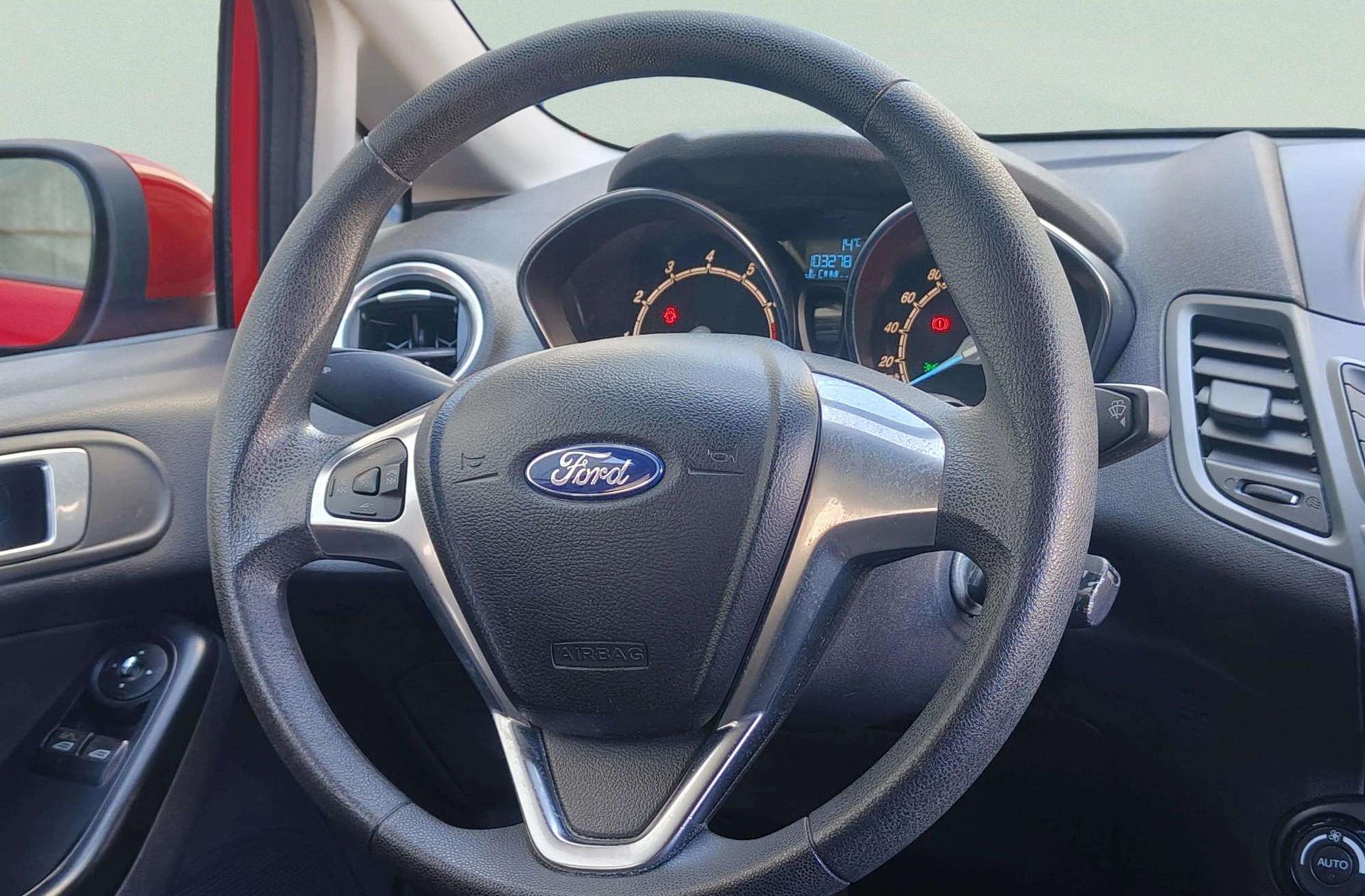 Ford Fiesta 1.0 EcoBoost Trend - foto 17