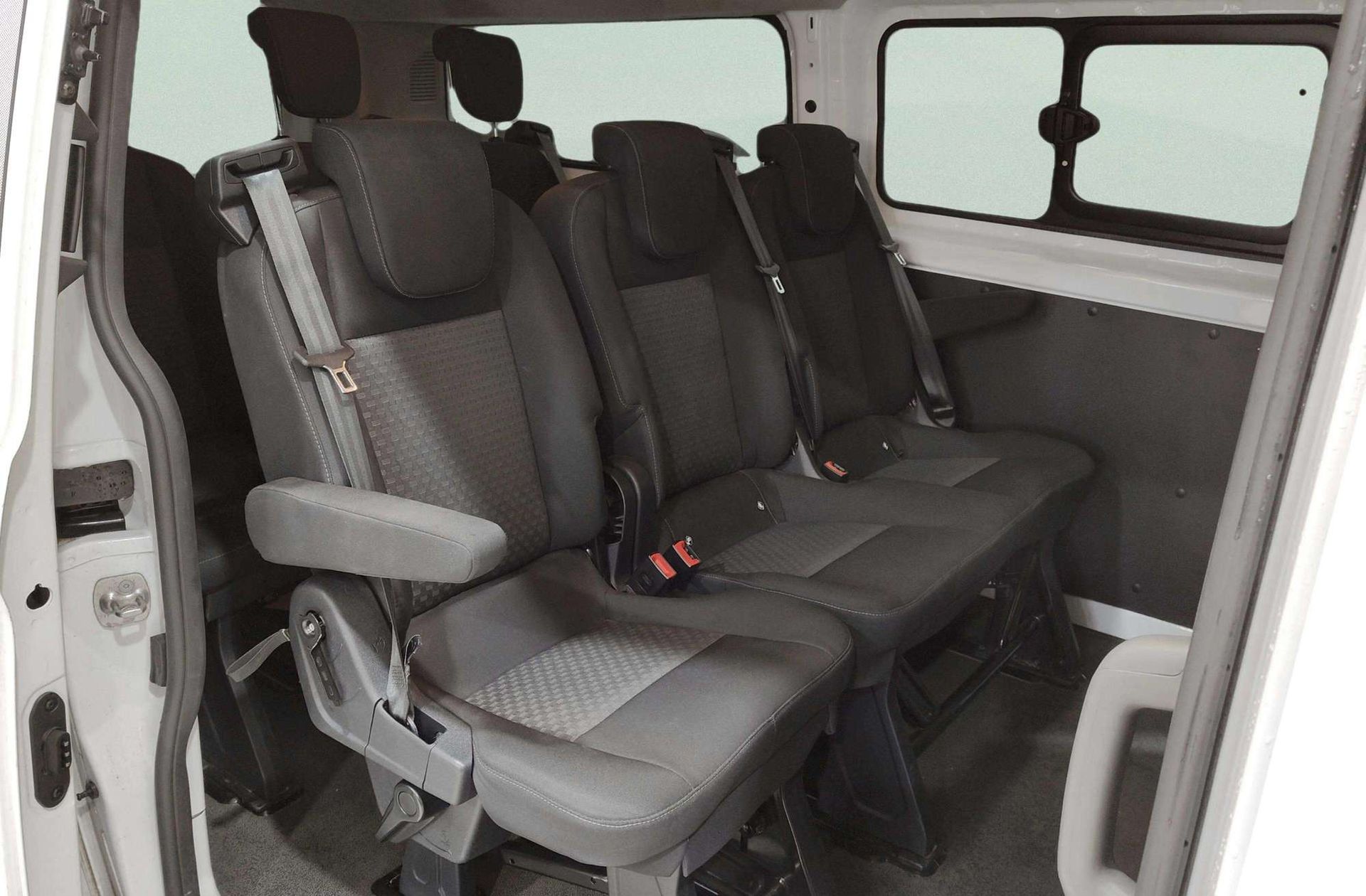 Ford Transit Custom Kombi 2.0 TDCi 320 L1 Trend - foto 15