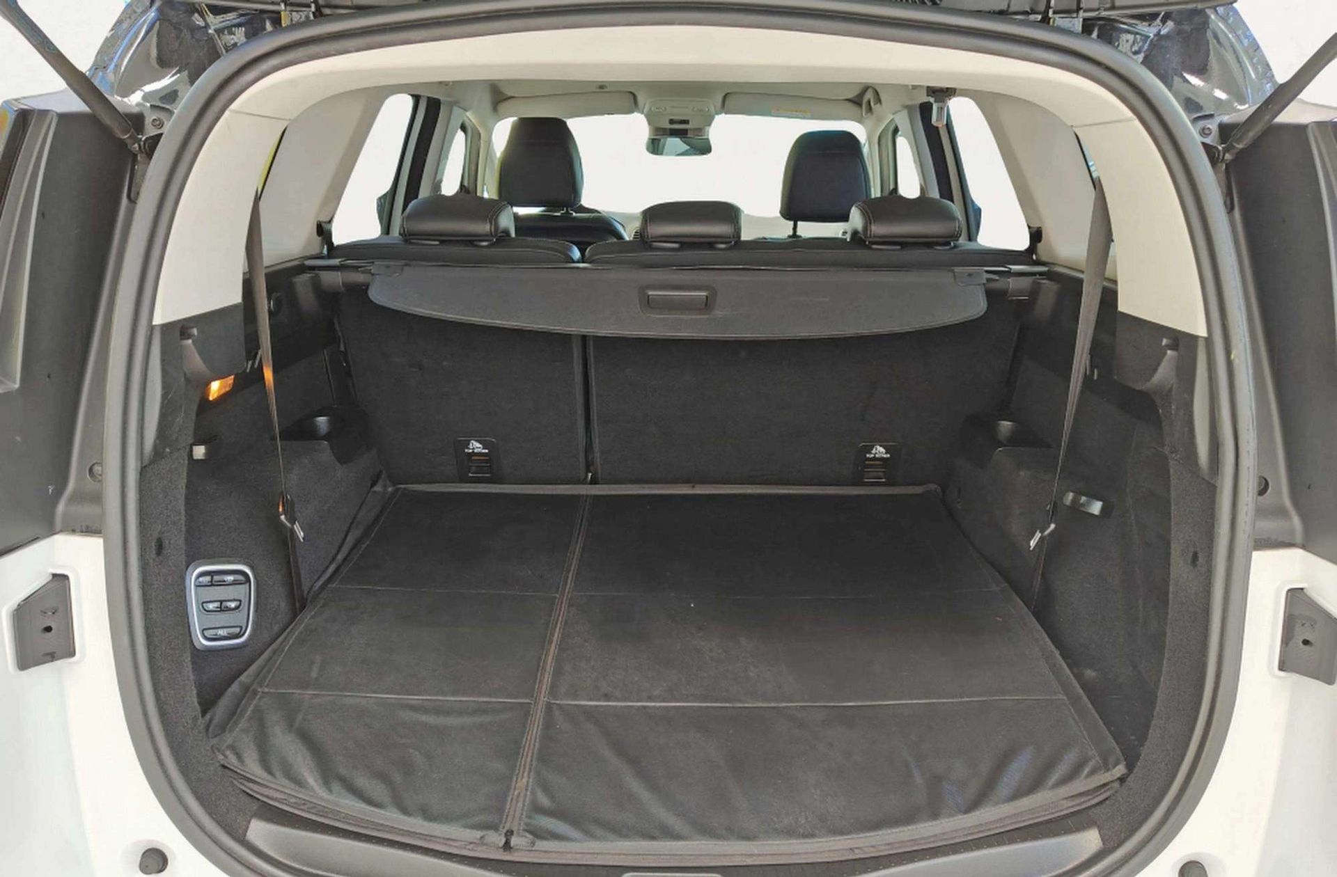 Renault Grand Scénic Zen dCi 7 plazas - foto 21