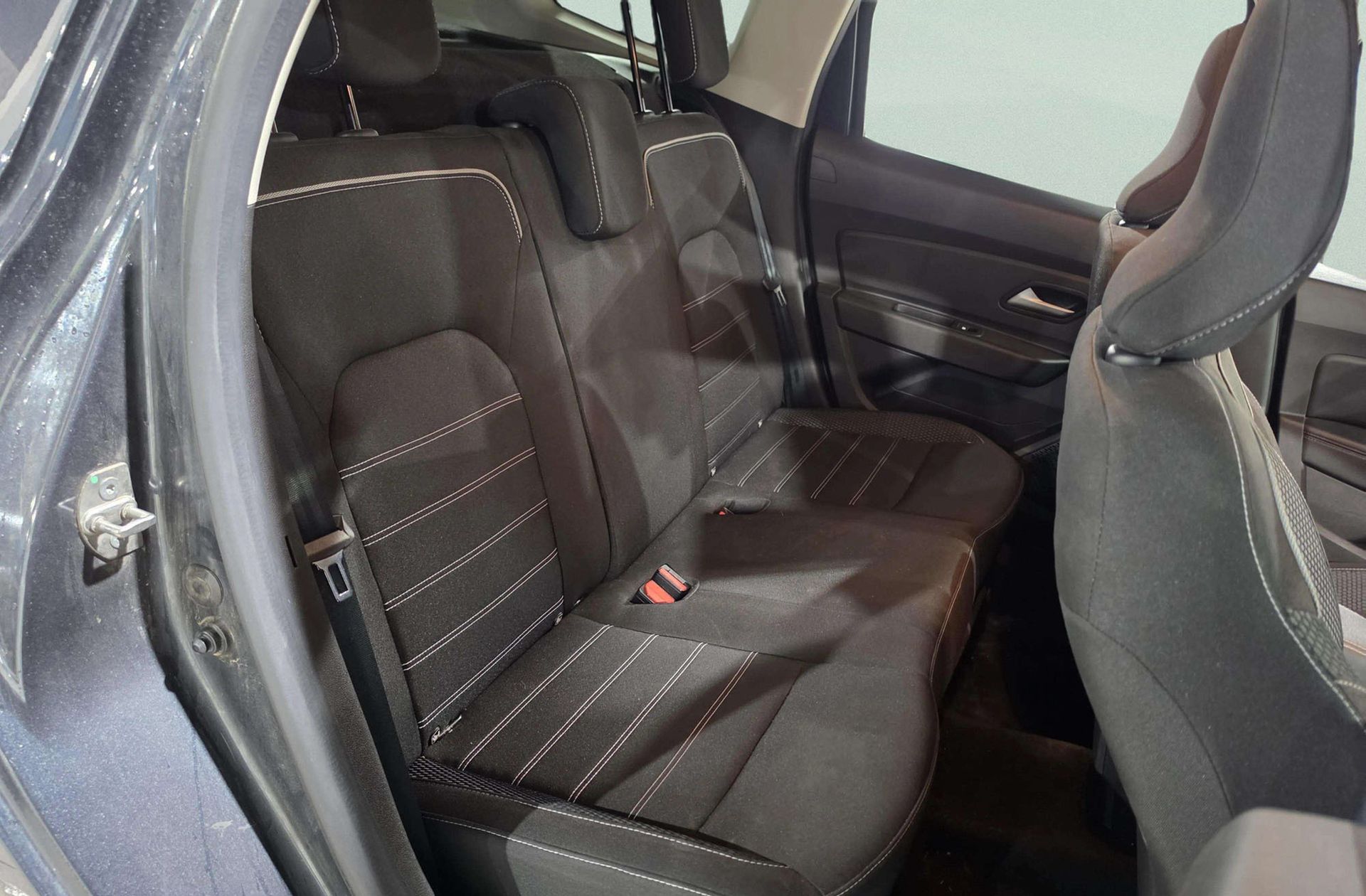 Dacia Duster Journey Go TCe EDC - foto 17