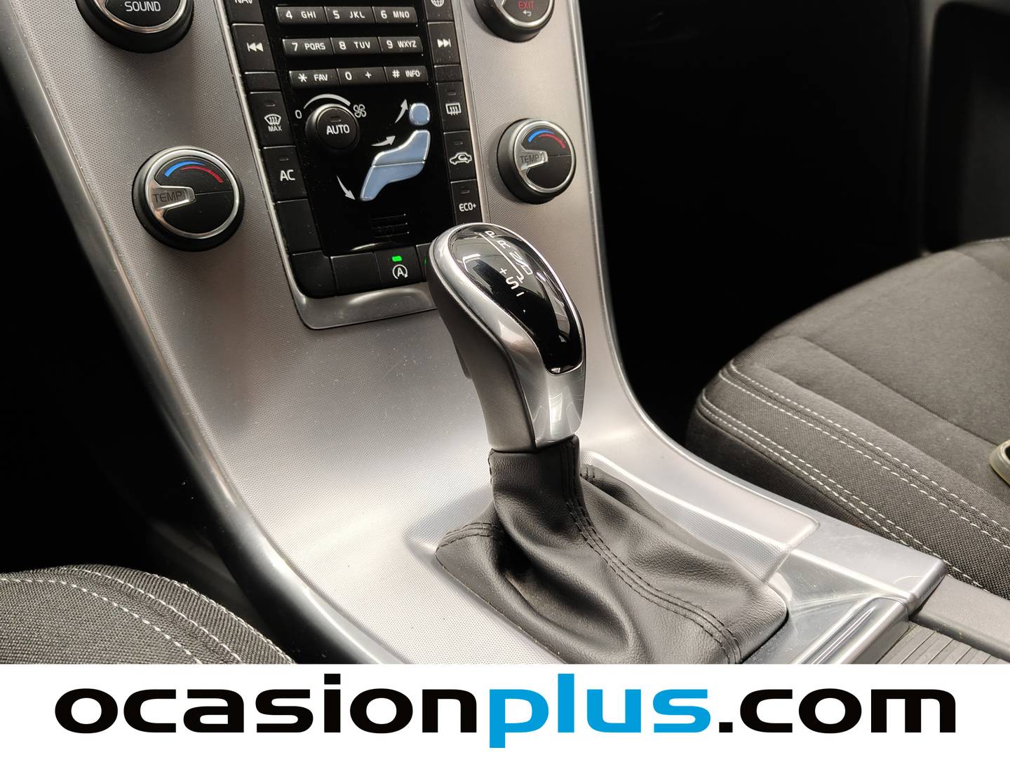 Foto Volvo XC60 Volvo XC60 D3 Kinetic Auto (150 CV)