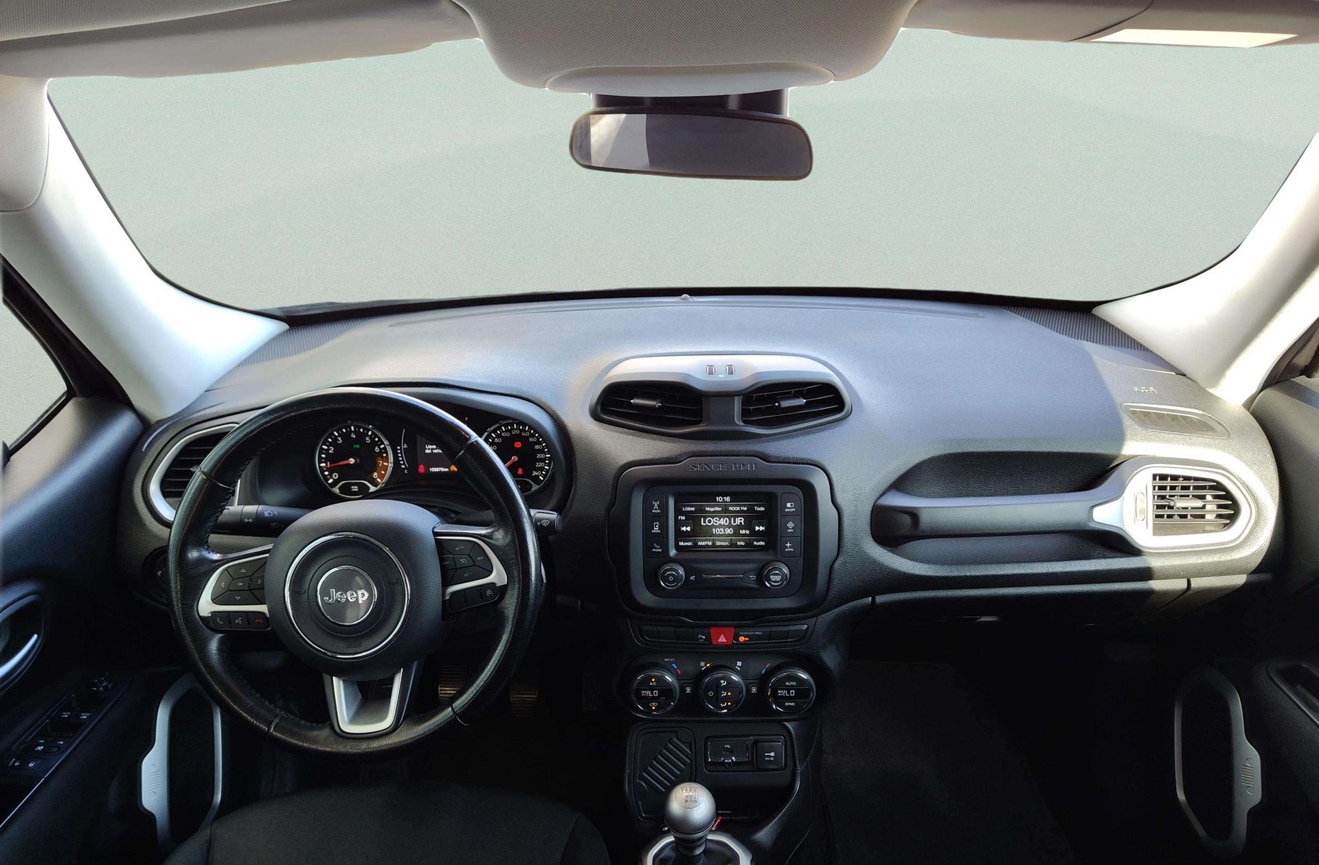 Jeep Renegade 1.4 MultiAir Longitude 4x2 - foto 7