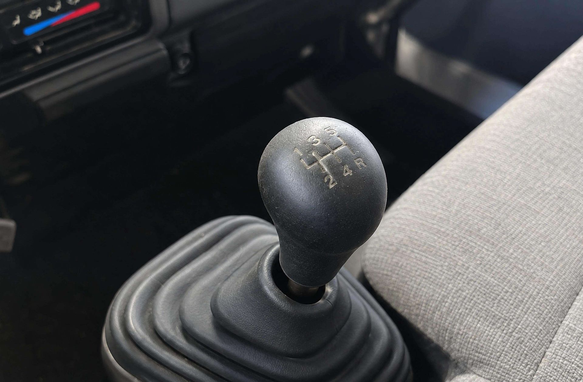 Nissan Cabstar E Chasis 3.0 TL 120.35/1 corta - foto 5