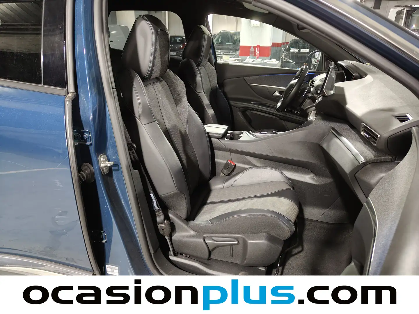 Foto Peugeot 3008 Peugeot 3008 PureTech 130 S&S Allure Pack EAT8 (130 CV)