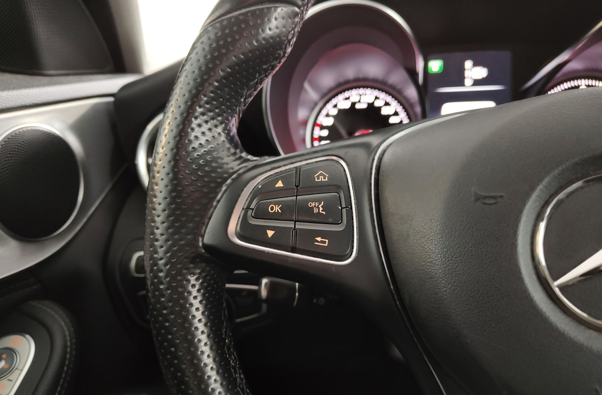 Mercedes-Benz Clase C 220 BlueTEC Sportive Exclusive - foto 30