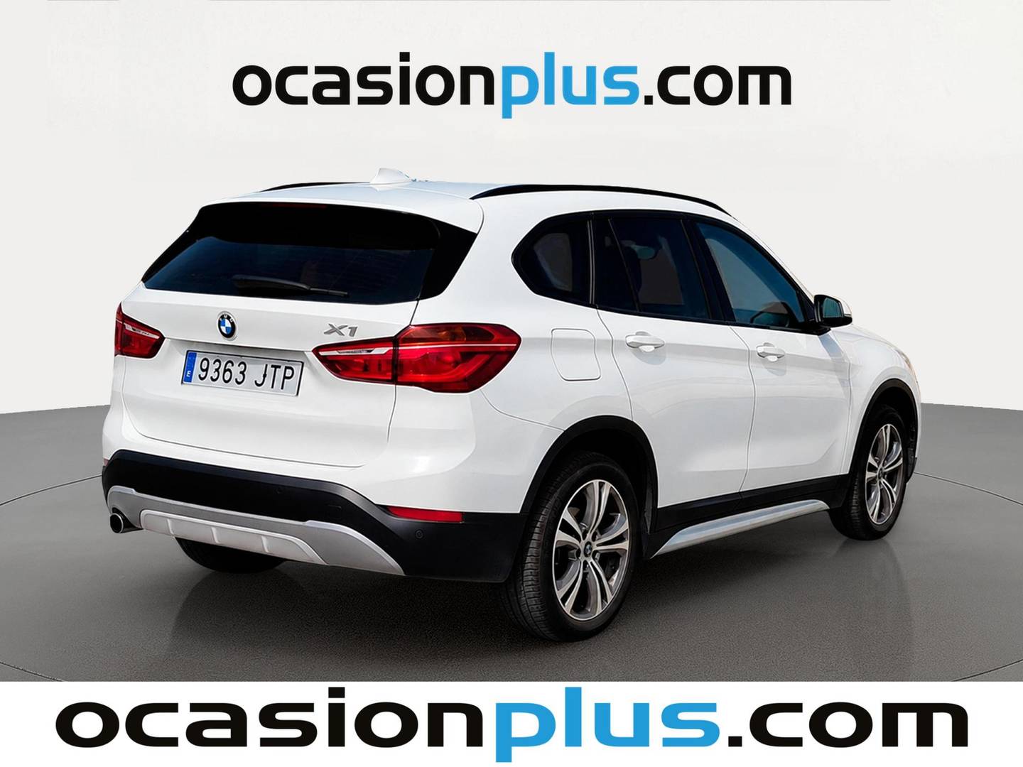Foto trasera BMW X1 BMW X1 sDrive18d (150 CV) derecha
