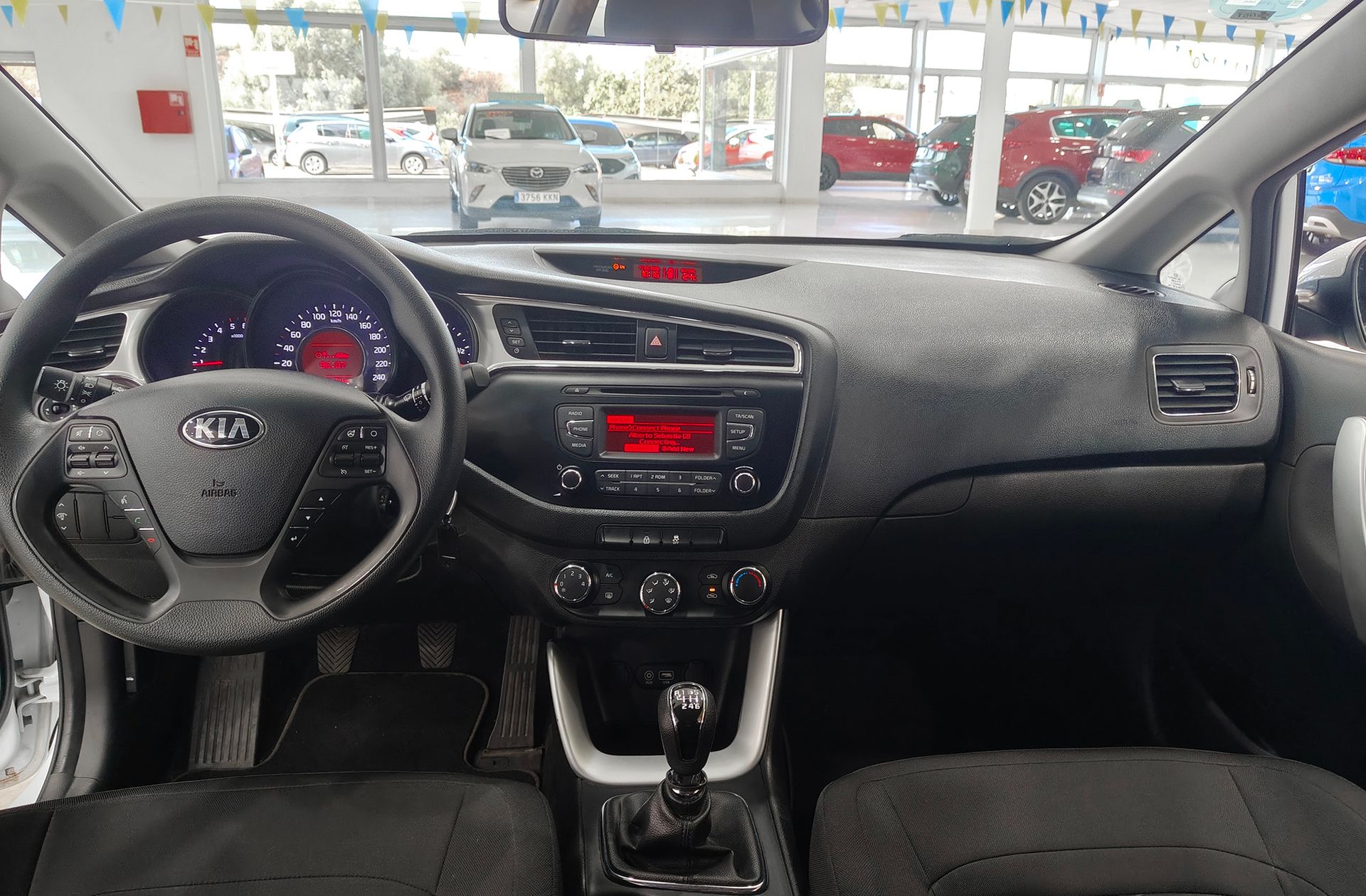 Kia ProCeed 1.6 CRDi VGT Concept - foto 6
