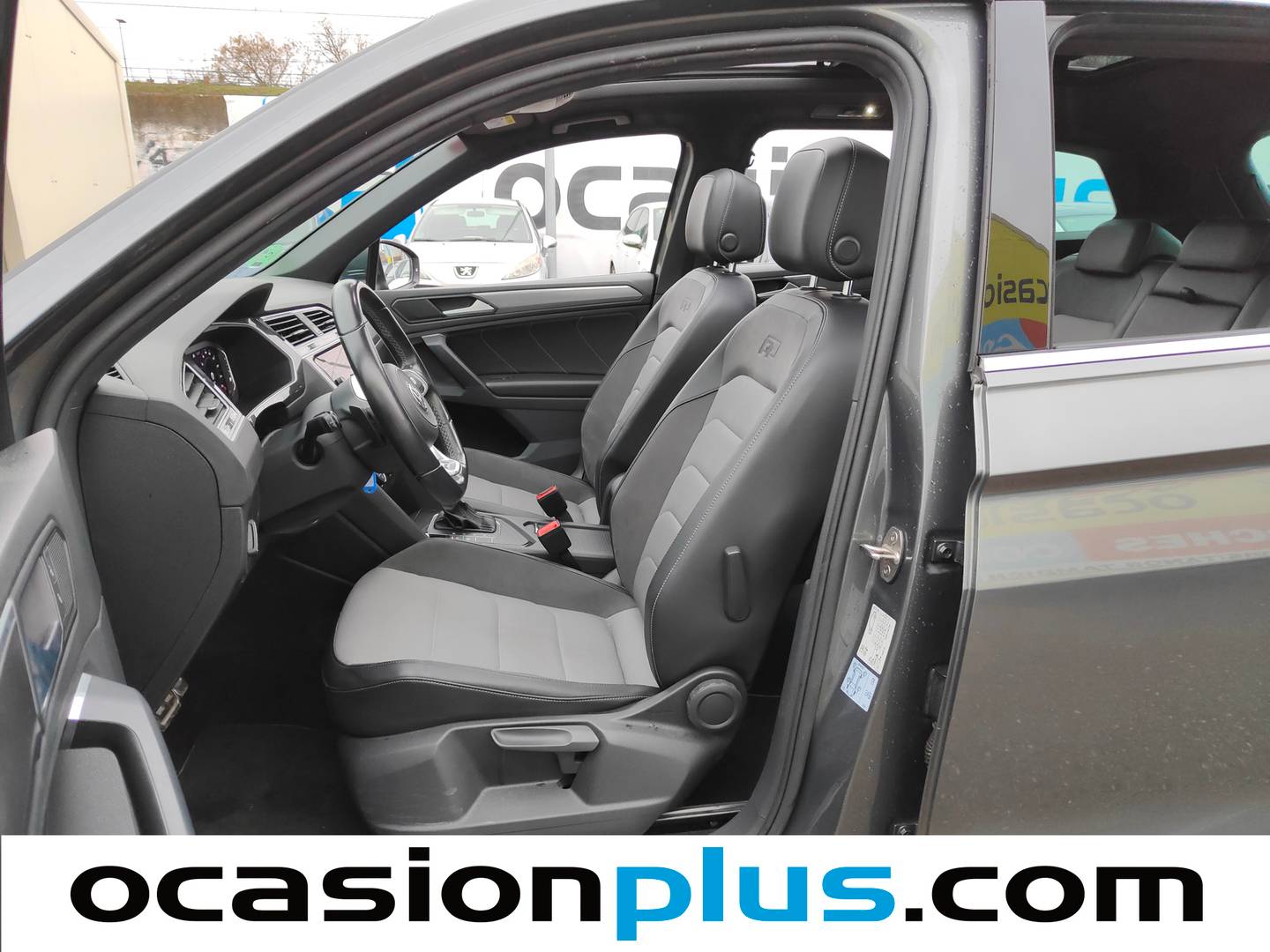 Foto Volkswagen Tiguan Volkswagen Tiguan Sport 1.5 TSI (150 CV) DSG R-Line