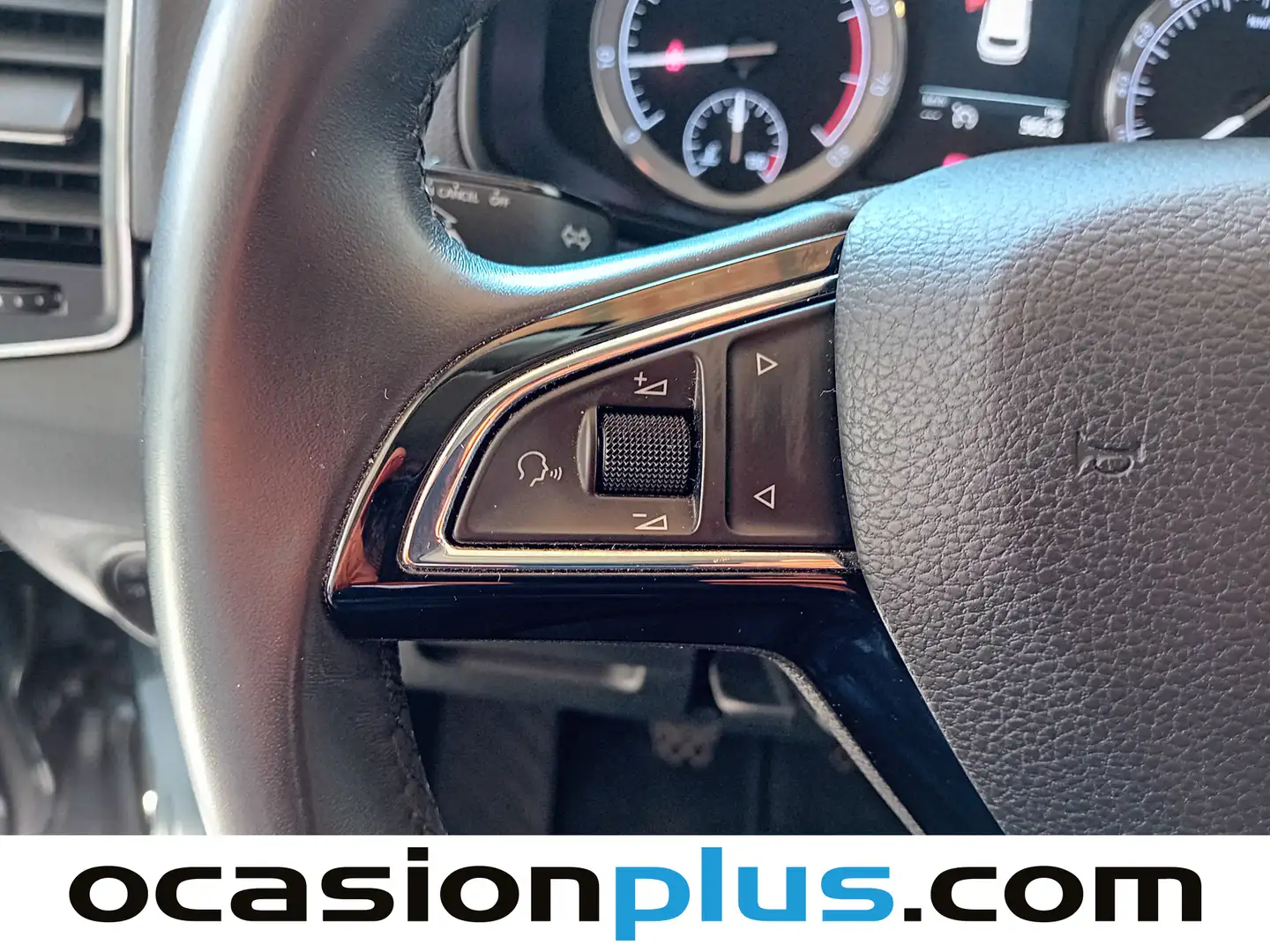 Foto Skoda Karoq Skoda Karoq 1.0 TSI Like (115 CV)