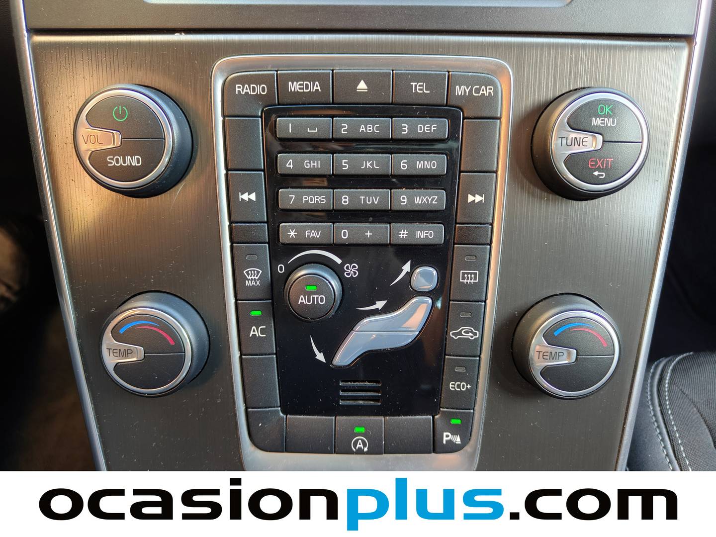 Foto Volvo V60 Volvo V60 D4 Momentum Auto (181 CV)