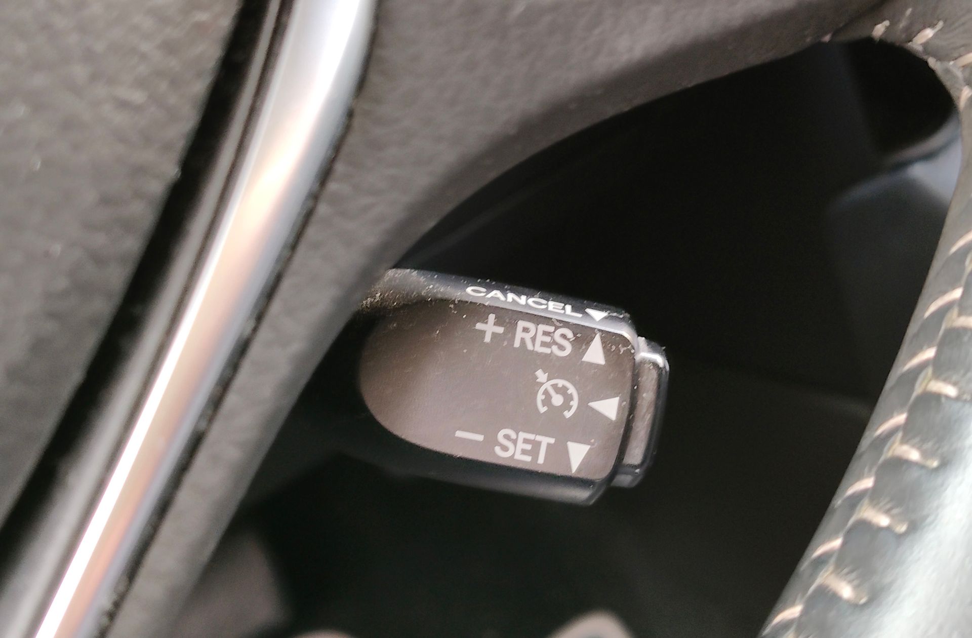 Toyota Auris 140H Hybrid Feel! - foto 33