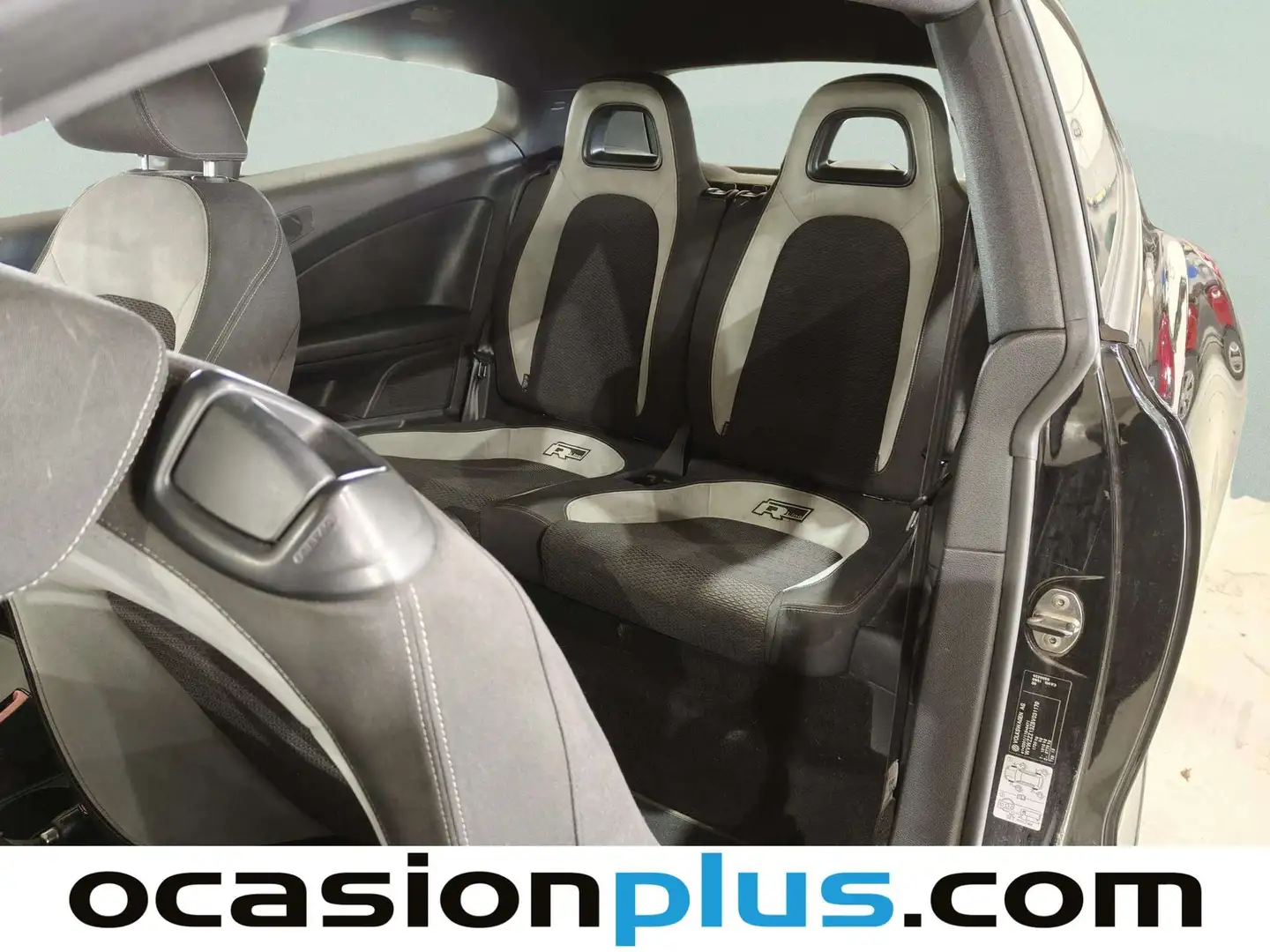 Foto Volkswagen Scirocco Volkswagen Scirocco 1.4 TSI DSG (160 CV) Pack R-Line