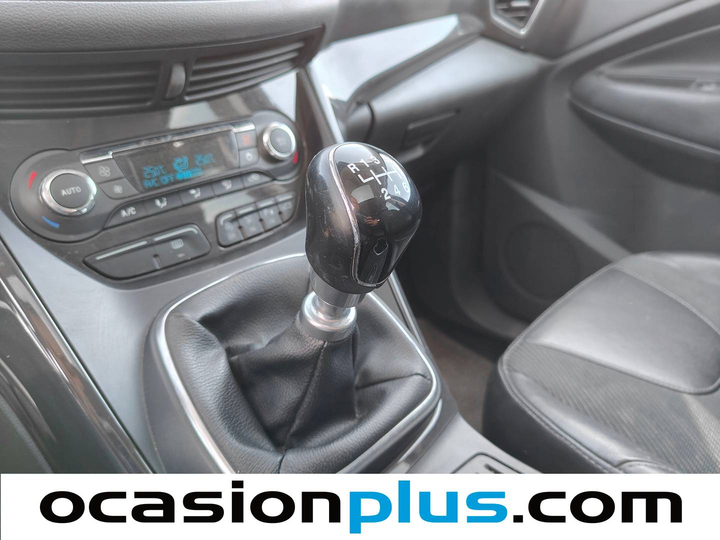 Foto Ford Kuga Ford Kuga 2.0 TDCI S&S Titanium 4x2 (150 CV)