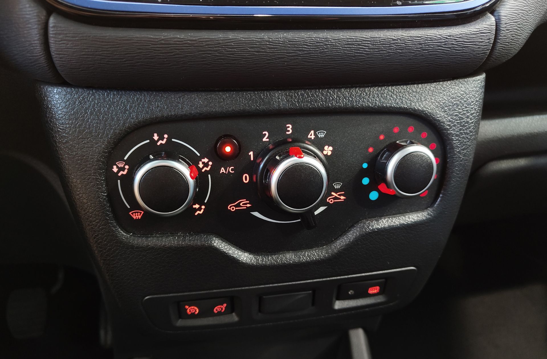 Dacia Lodgy Stepway Comfort dCi 7 plazas - foto 32