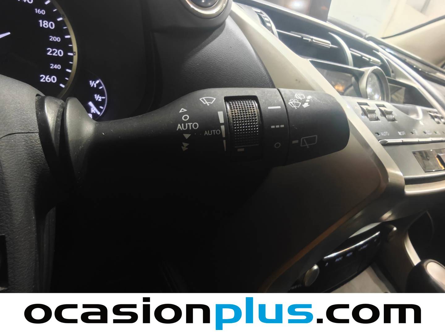 Foto Lexus NX Lexus NX 300h Business 2WD (197 CV)