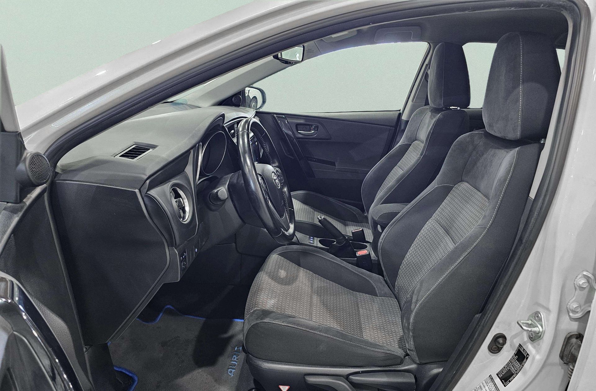 Toyota Auris 140H Hybrid Feel! - foto 10