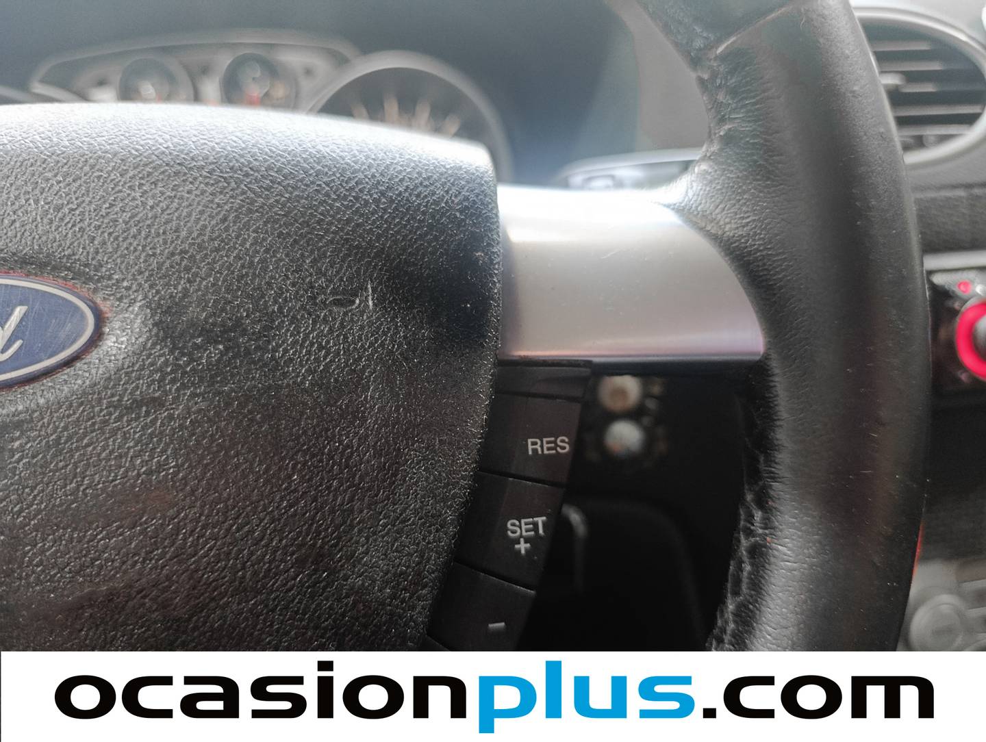 Equipamiento del Ford Focus Ford Focus 1.6 TDCI Sedan Trend (109 CV)
