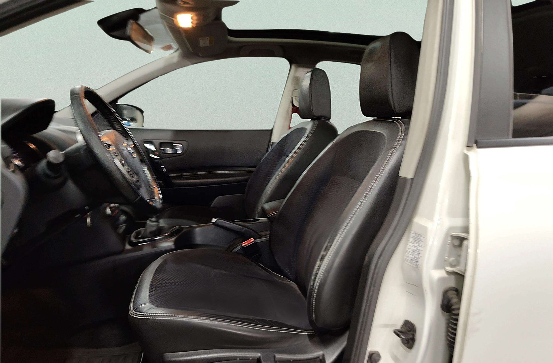 Nissan Qashqai 1.6 dCi 360 4x2 - foto 11