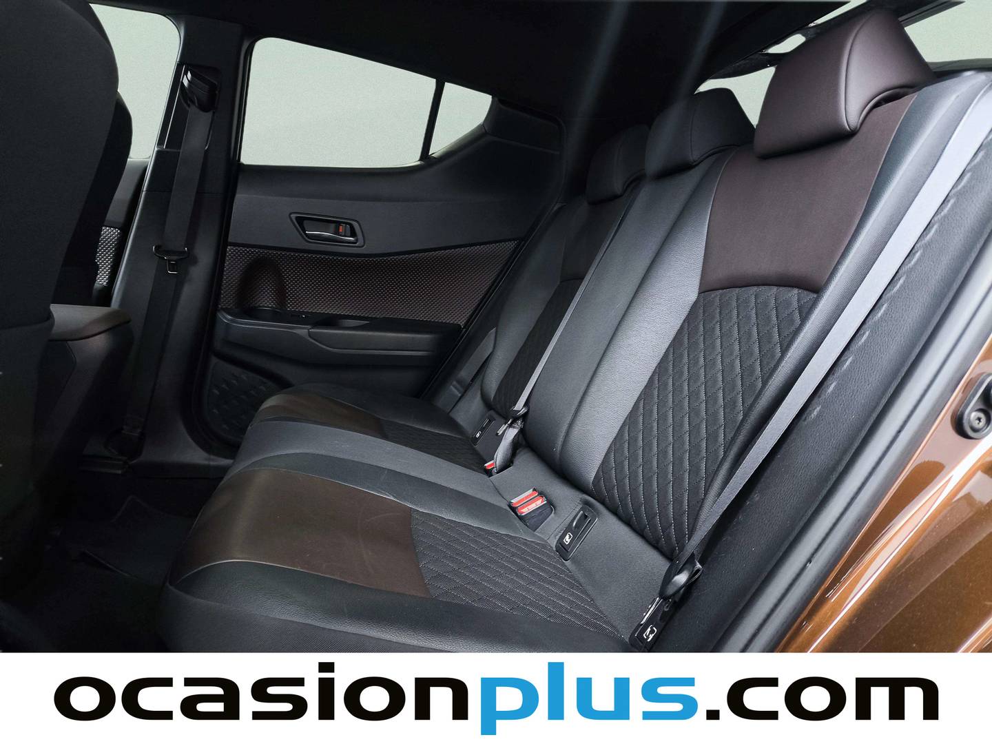 Foto Toyota C-HR Toyota C-HR 1.8 125H Advance (122 CV)