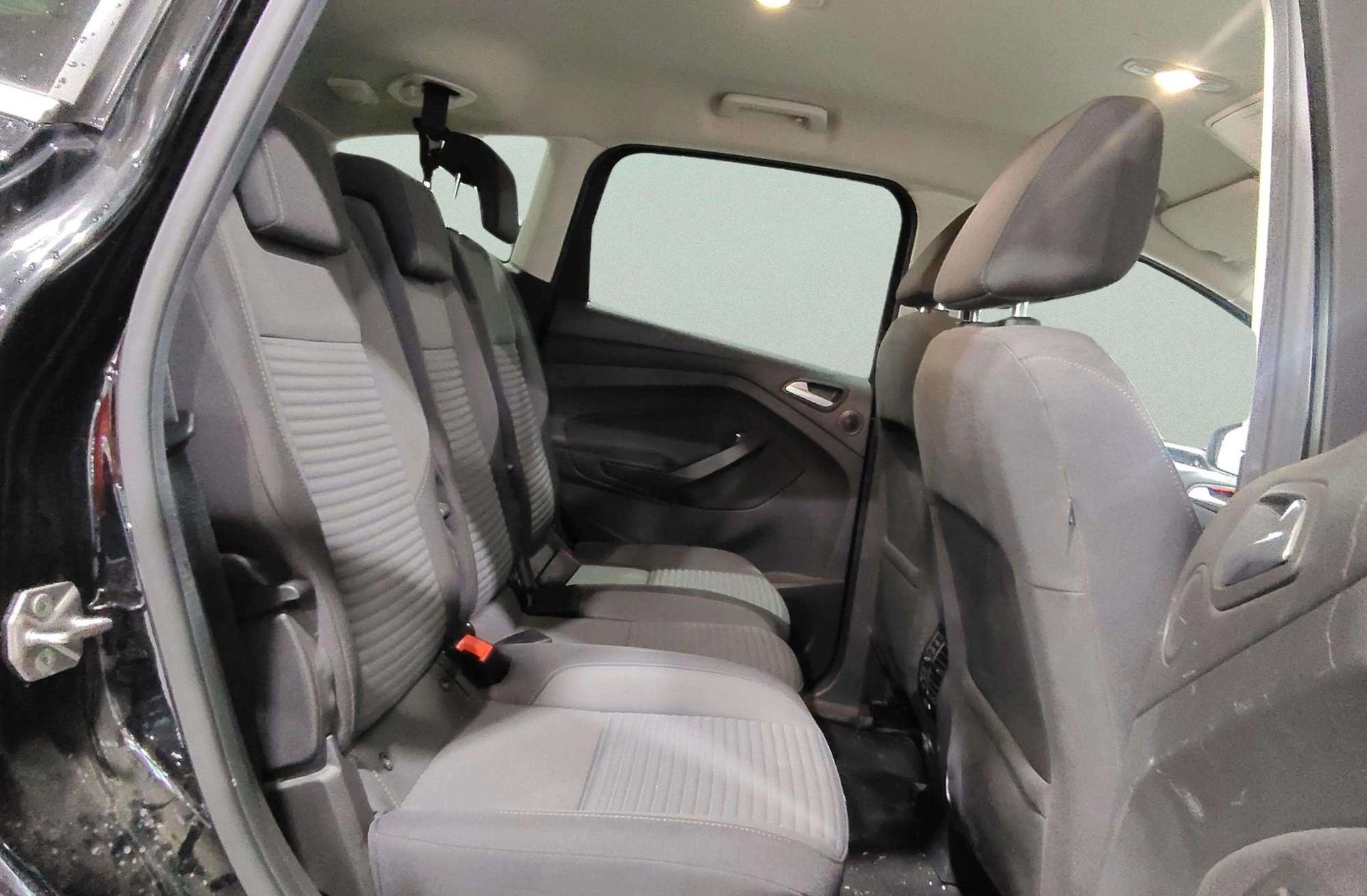 Ford C-Max 1.0 EcoBoost Titanium - foto 14
