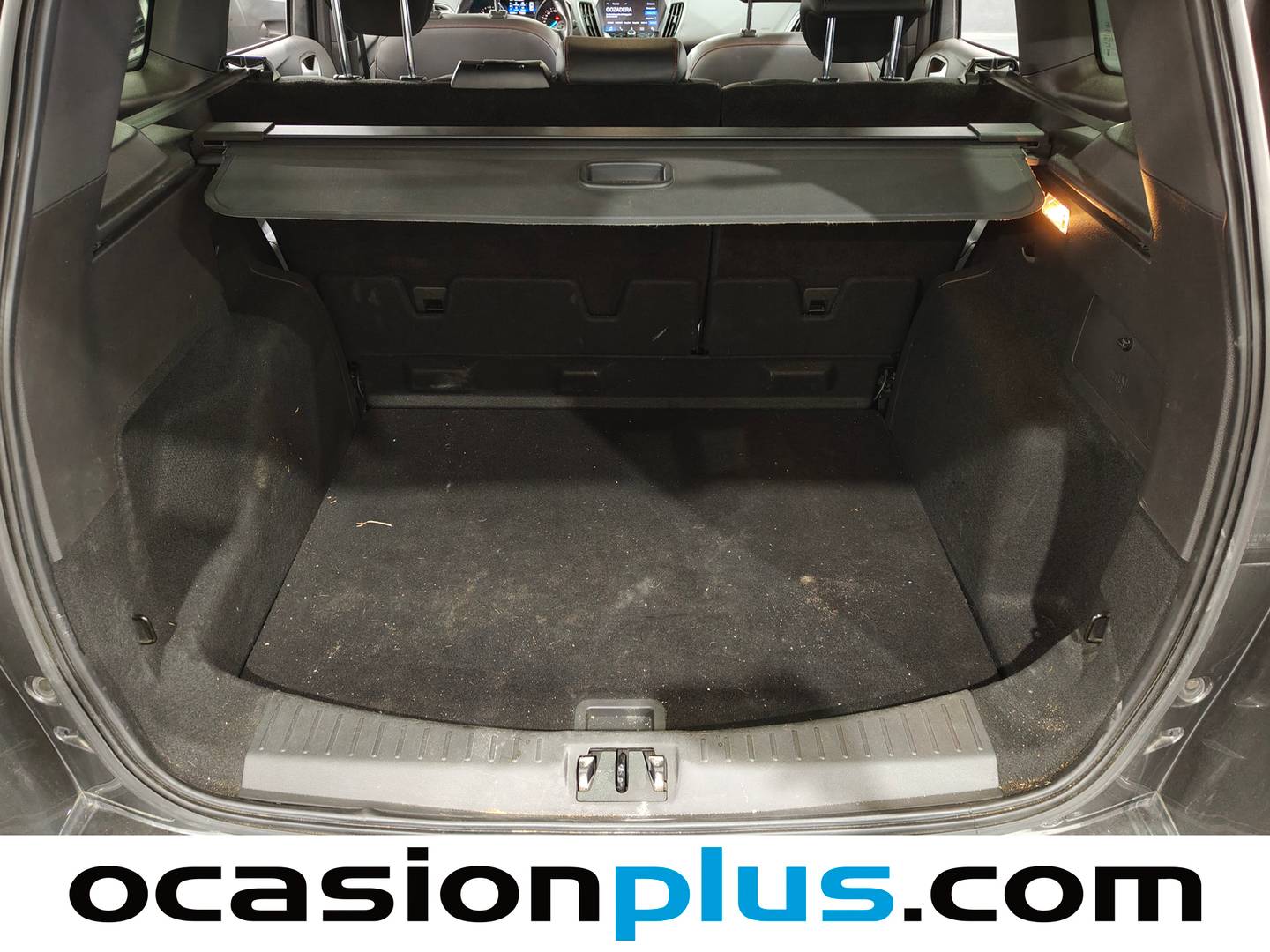 Foto Ford Kuga Ford Kuga 2.0 TDCI ST-Line Limited Edition 4x2 Auto (120 CV) siete plazas