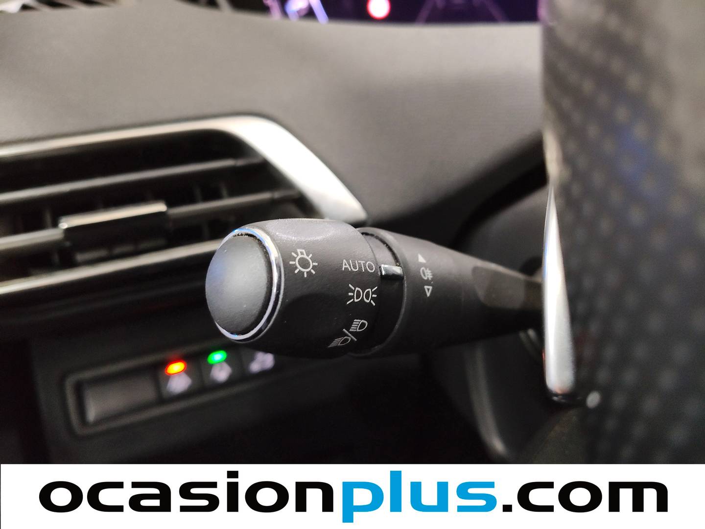 Foto Peugeot 3008 Peugeot 3008 PureTech 130 S&S GT EAT8 (130 CV)