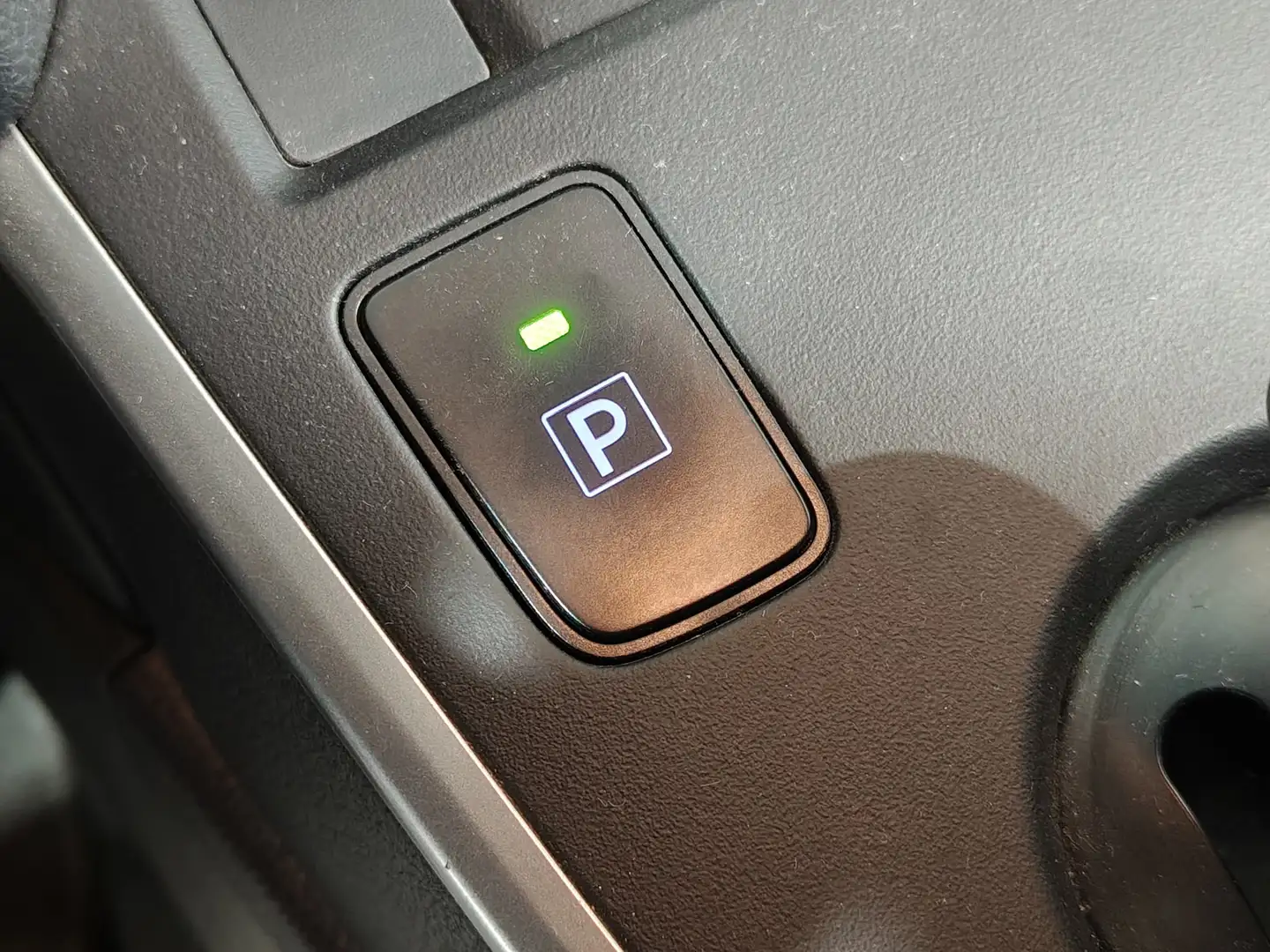 Foto Toyota Auris Toyota Auris Hybrid Touring Sports Advance (136 CV)