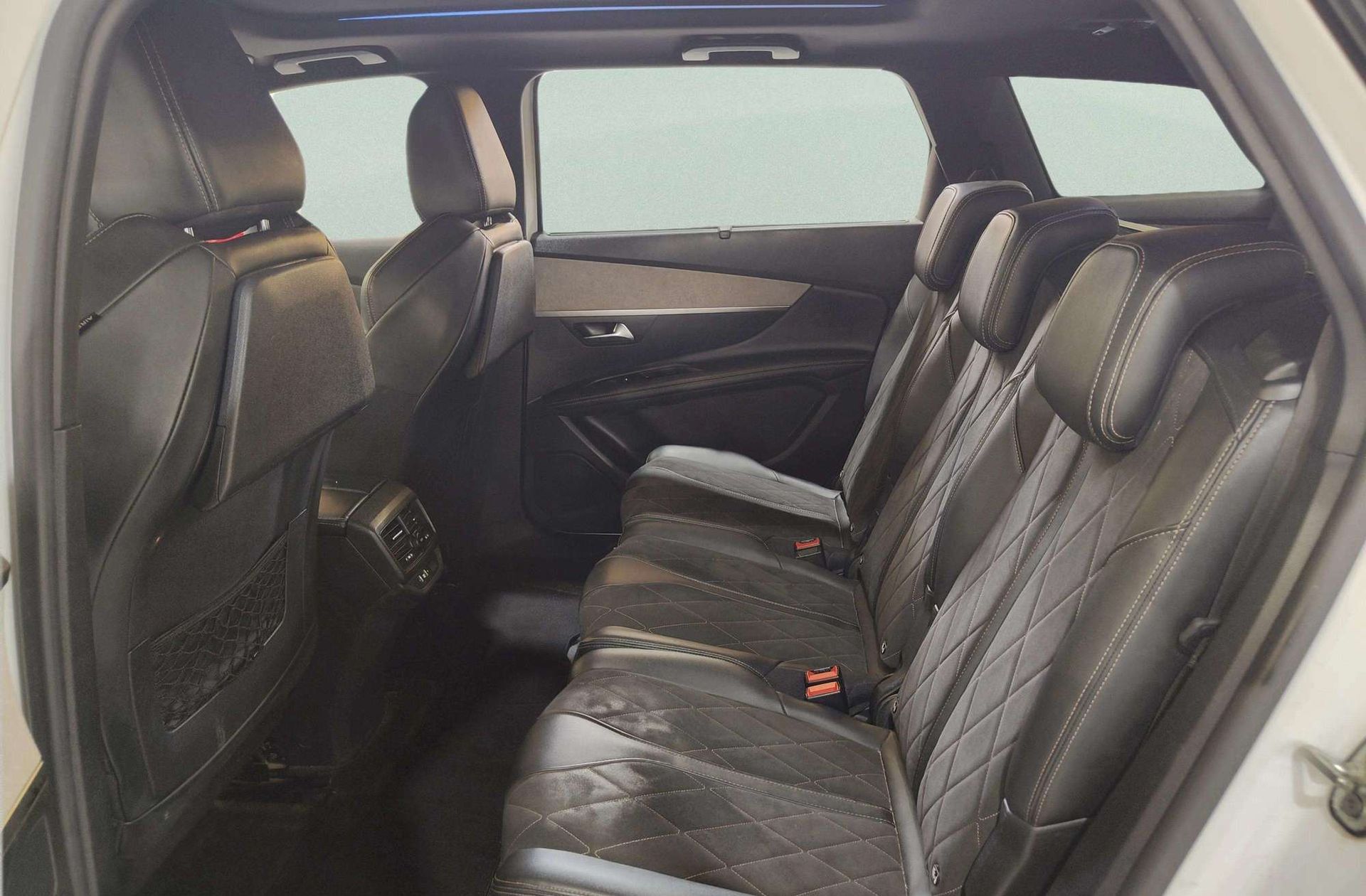 Peugeot 5008 BlueHDi 180 GT EAT8 7 plazas - foto 14