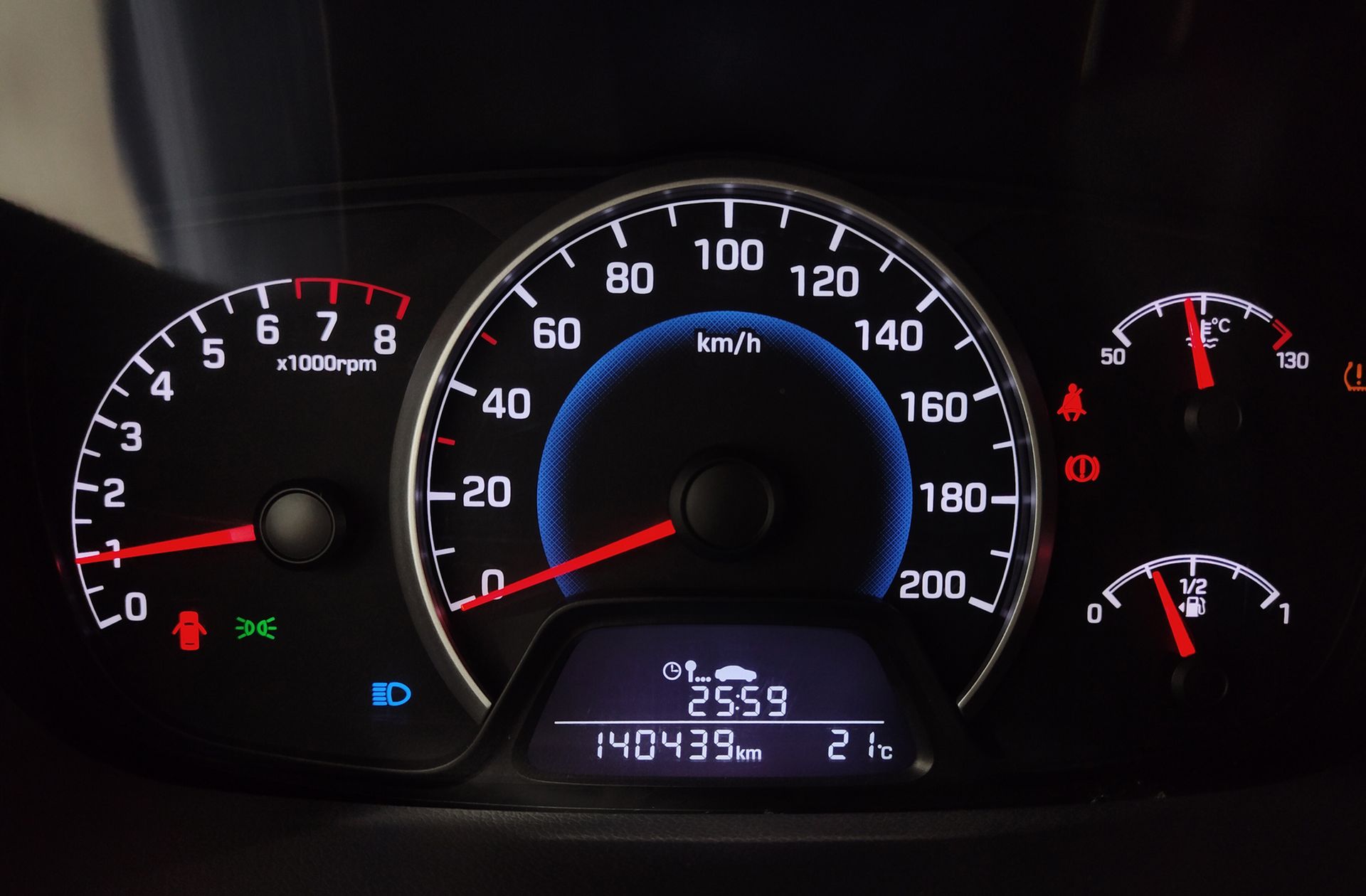 Hyundai i10 1.0 Klass - foto 7