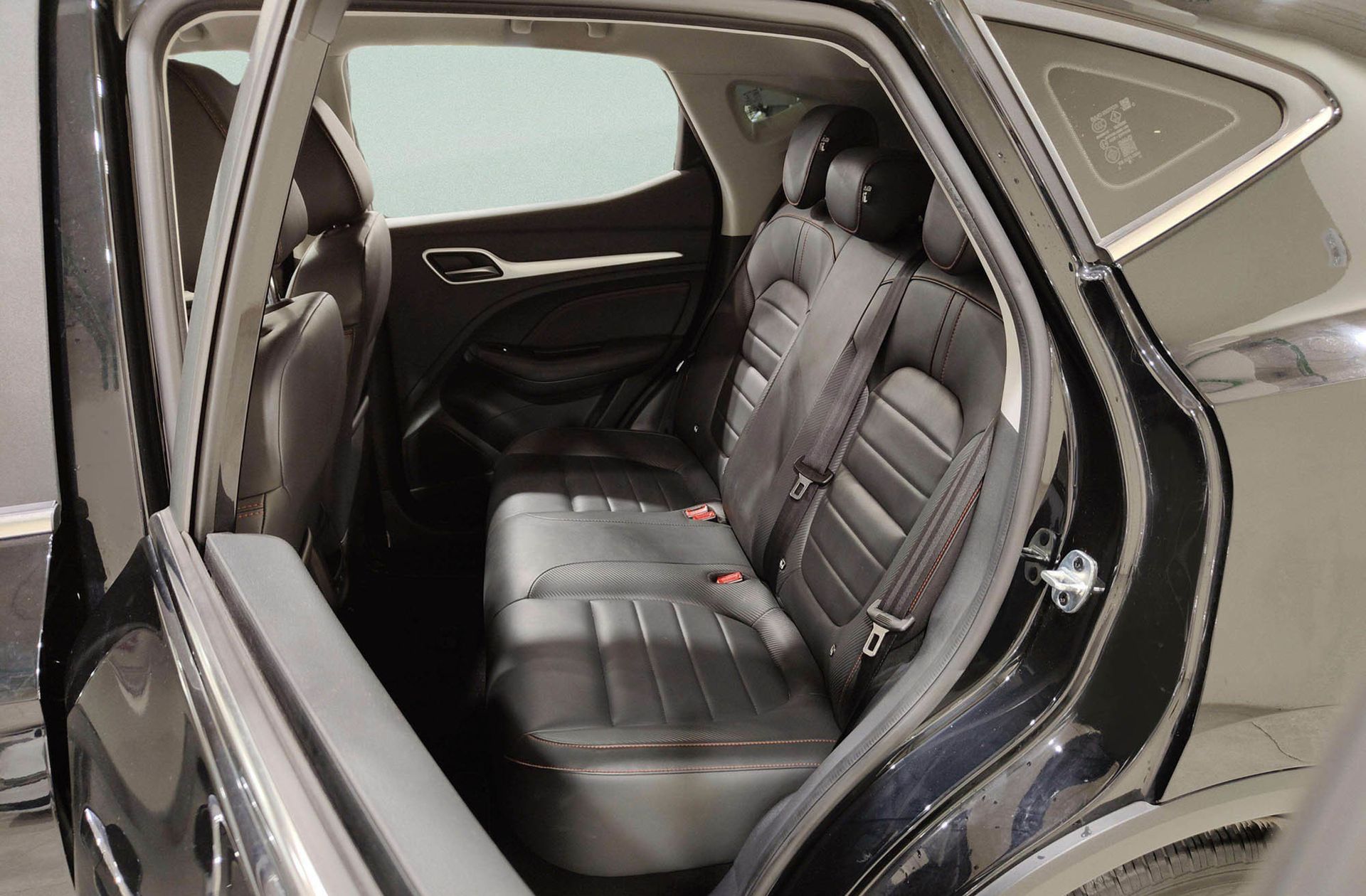 MG ZS 1.5 Luxury - foto 13
