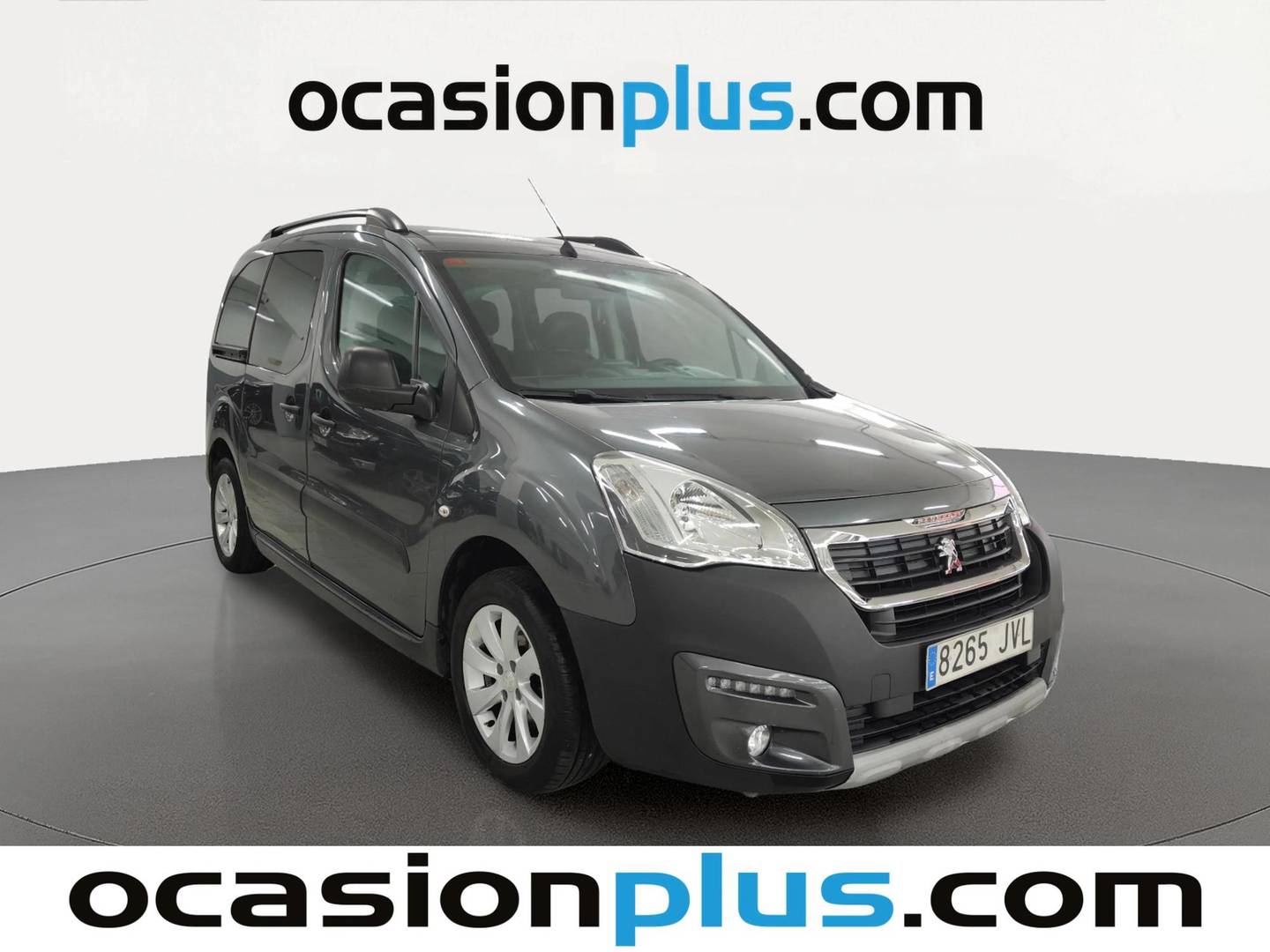 Foto delantera Peugeot Partner Peugeot Partner Tepee Combi 1.2 PureTech Outdoor (110 CV) derecha
