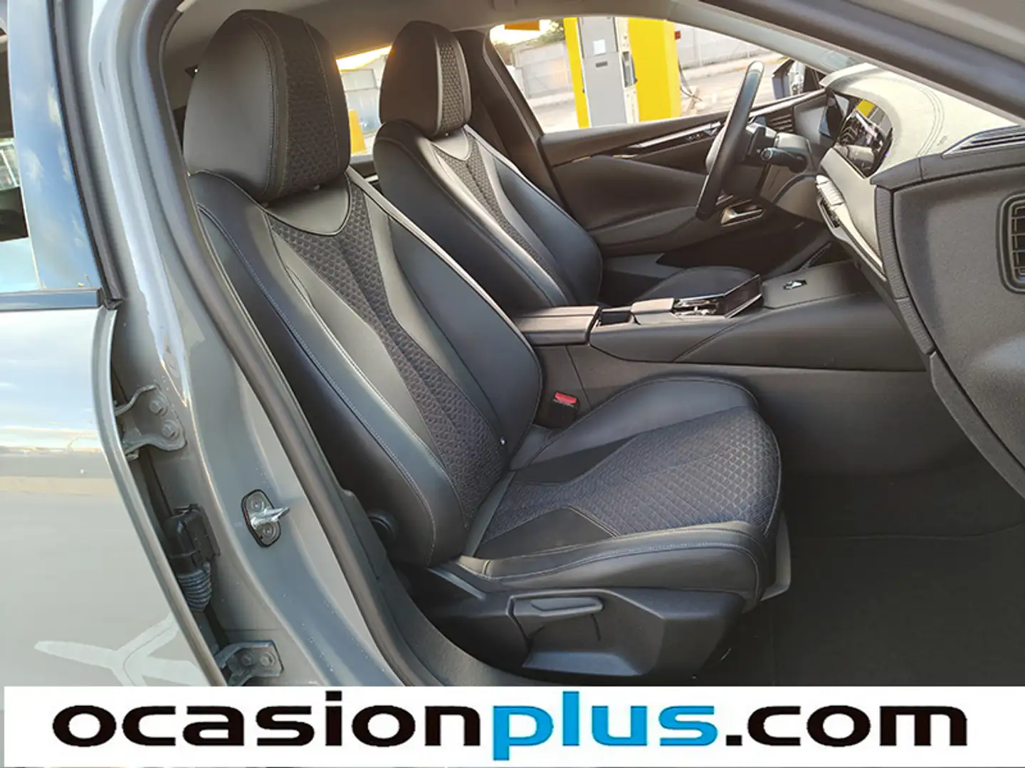 Foto DS DS 4 DS DS4 BlueHDi 130 Trocadero Auto (130 CV)