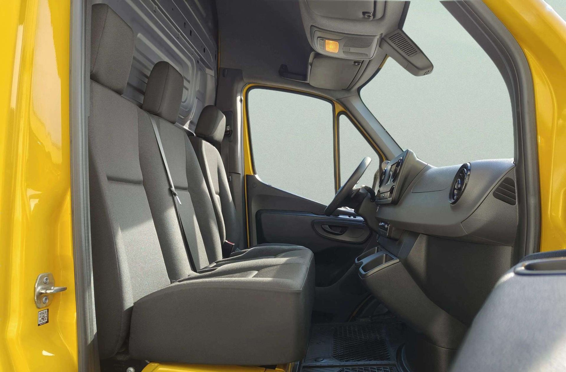 Mercedes-Benz Sprinter Furgon 314 CDI Medio 3.5T Techo Alto - foto 16