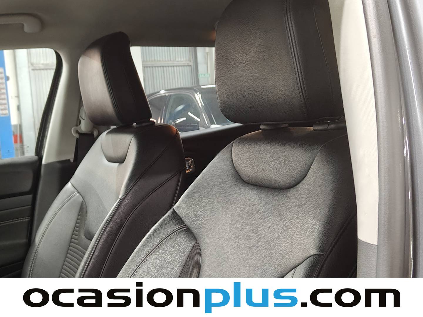 Foto Jeep Compass Jeep Compass 1.3 Gse Night Eagle FWD MT (130 CV)