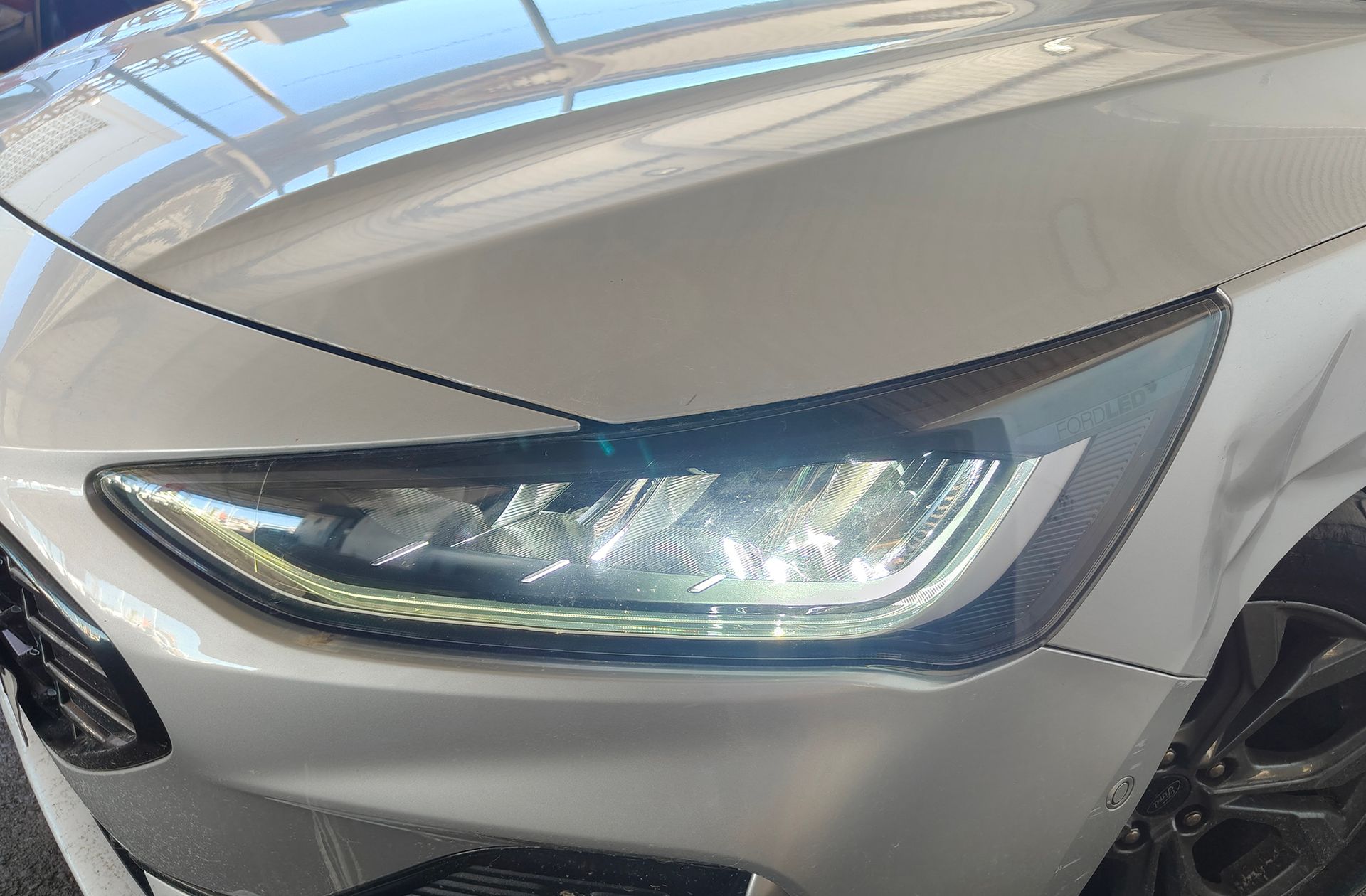 Ford Focus 1.0 EcoBoost MHEV ST-Line - foto 16