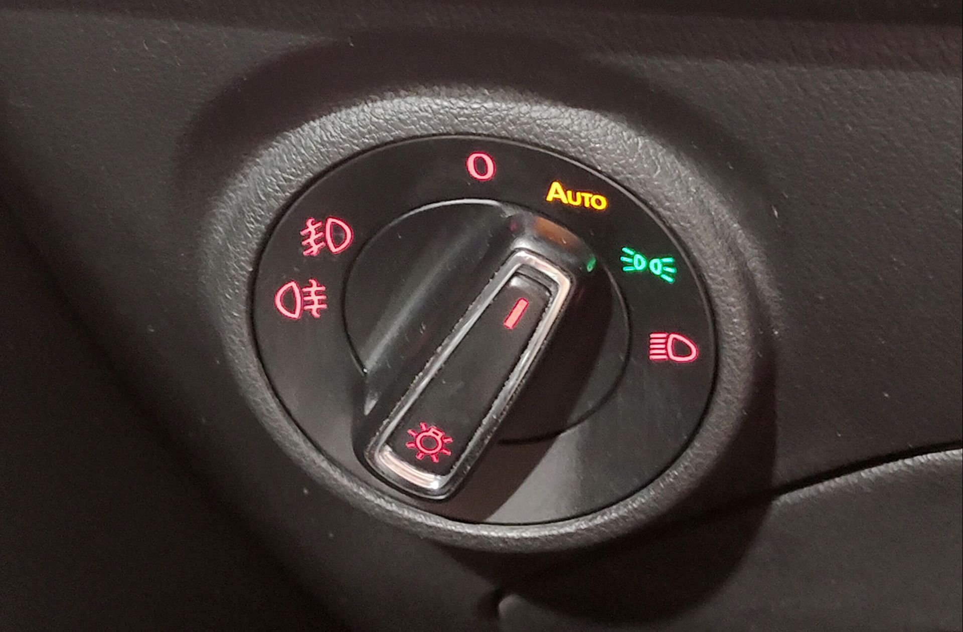 SEAT León ST 2.0 TDI FR - foto 24