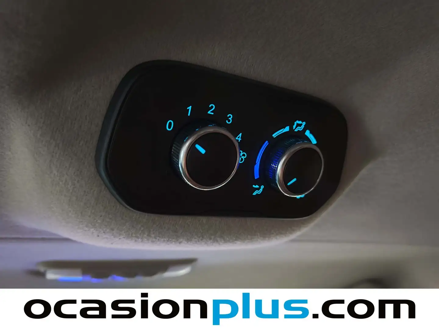 Foto Ford Transit Custom Ford Transit Custom Kombi 2.0 TDCI MHEV 320 L1 Trend  8 Plazas (130 CV)