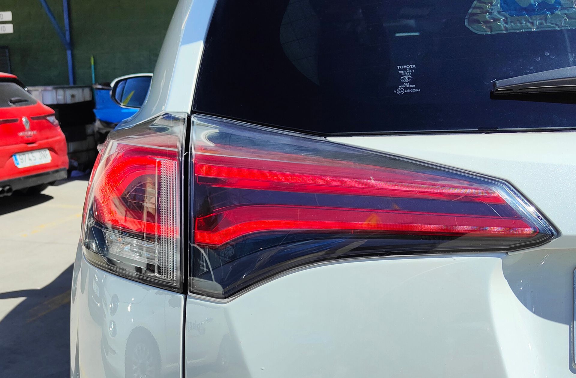 Toyota RAV4 2.5l Hybrid 4WD Feel! - foto 15