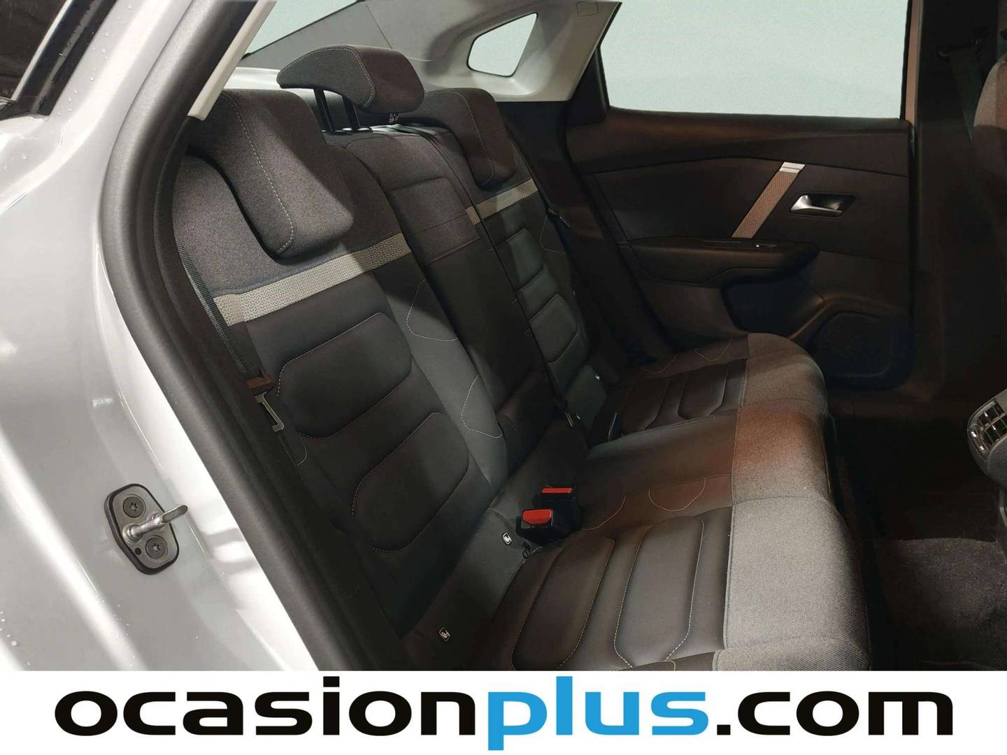 Citroën ë-C4 X Citroën ë-C4 X 54KWh eléctrico Max (156 CV) al mejor precio