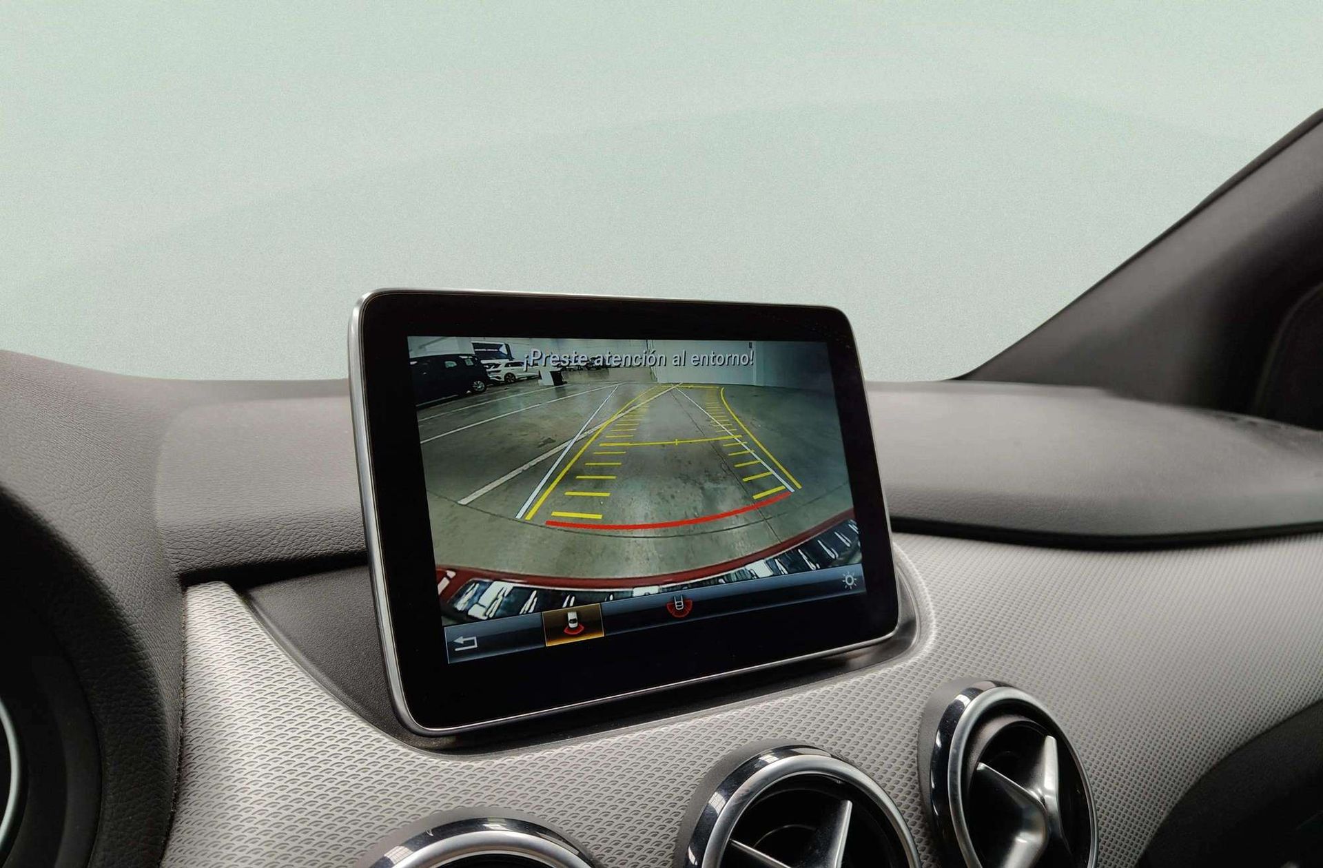 Mercedes-Benz Clase B 180 d - foto 8