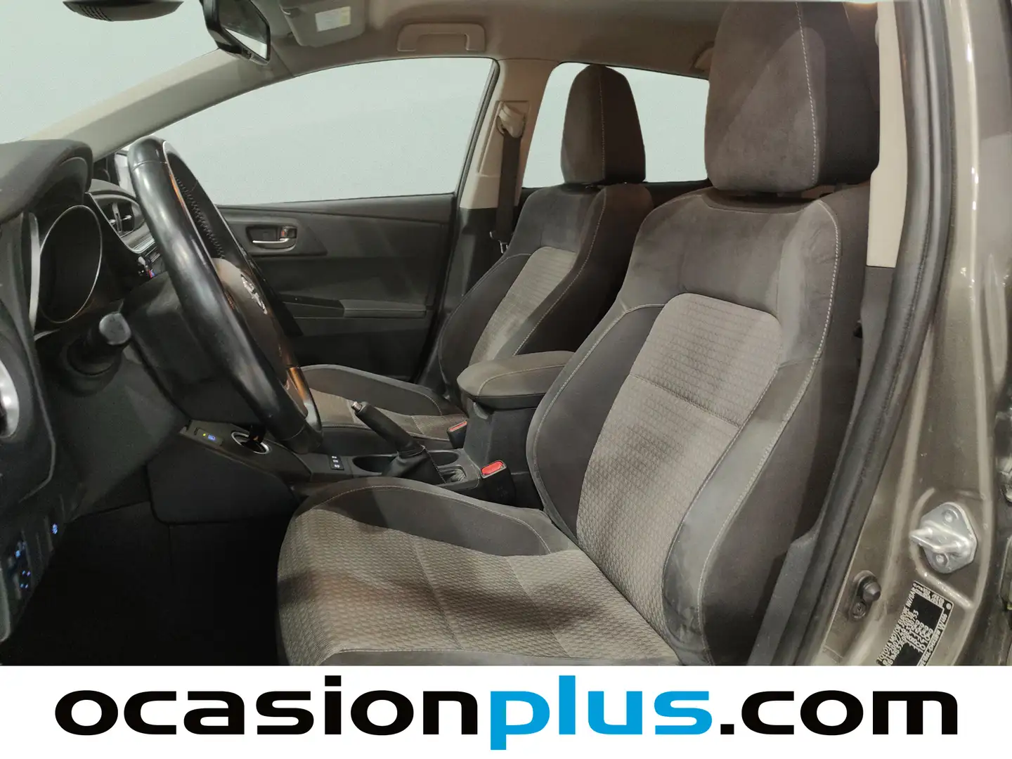 Foto Toyota Auris Toyota Auris 140H Hybrid Feel! Edition (136 CV)