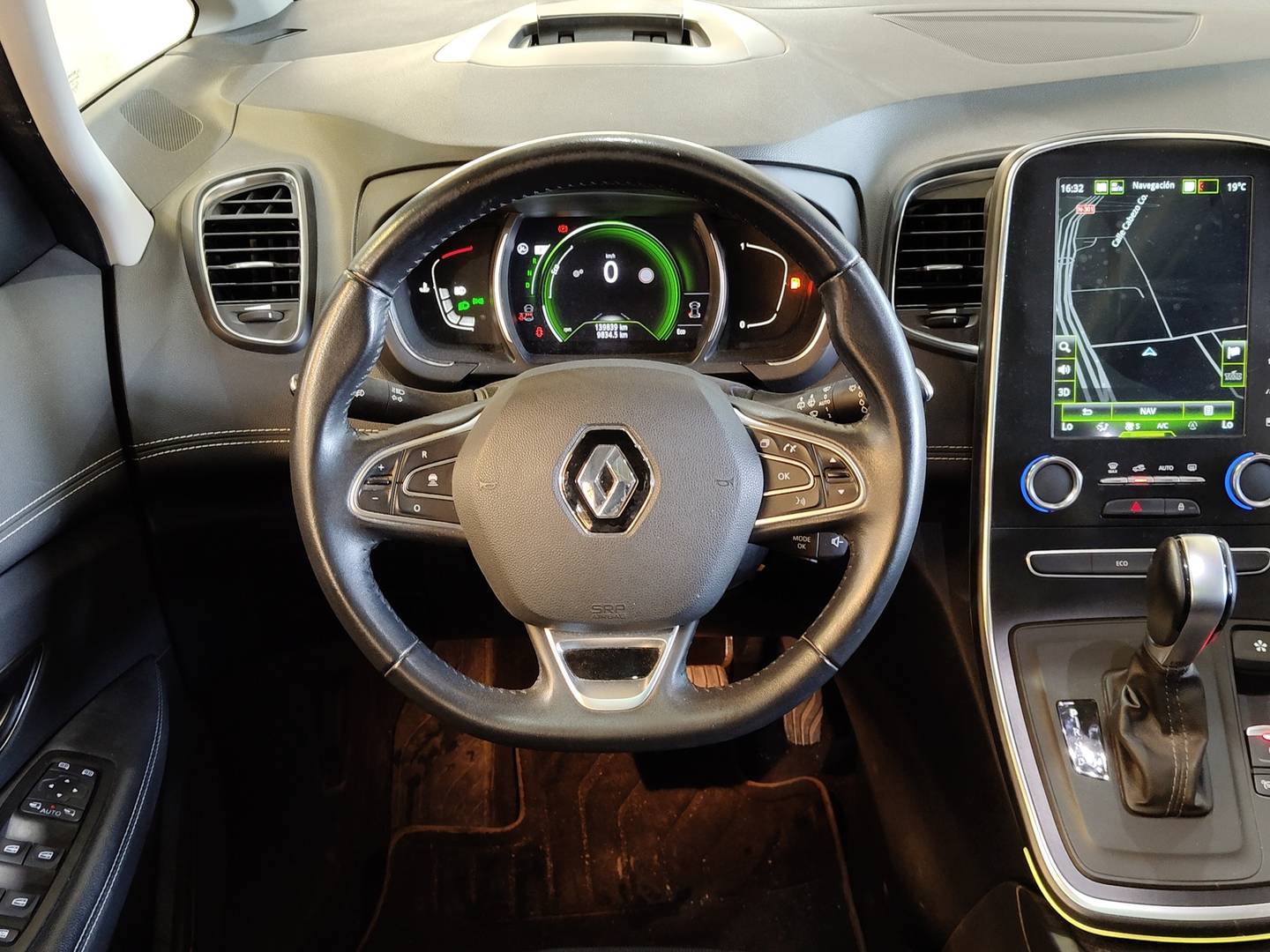 Foto Renault Scénic Renault Scenic Zen Energy TCe (160 CV) EDC