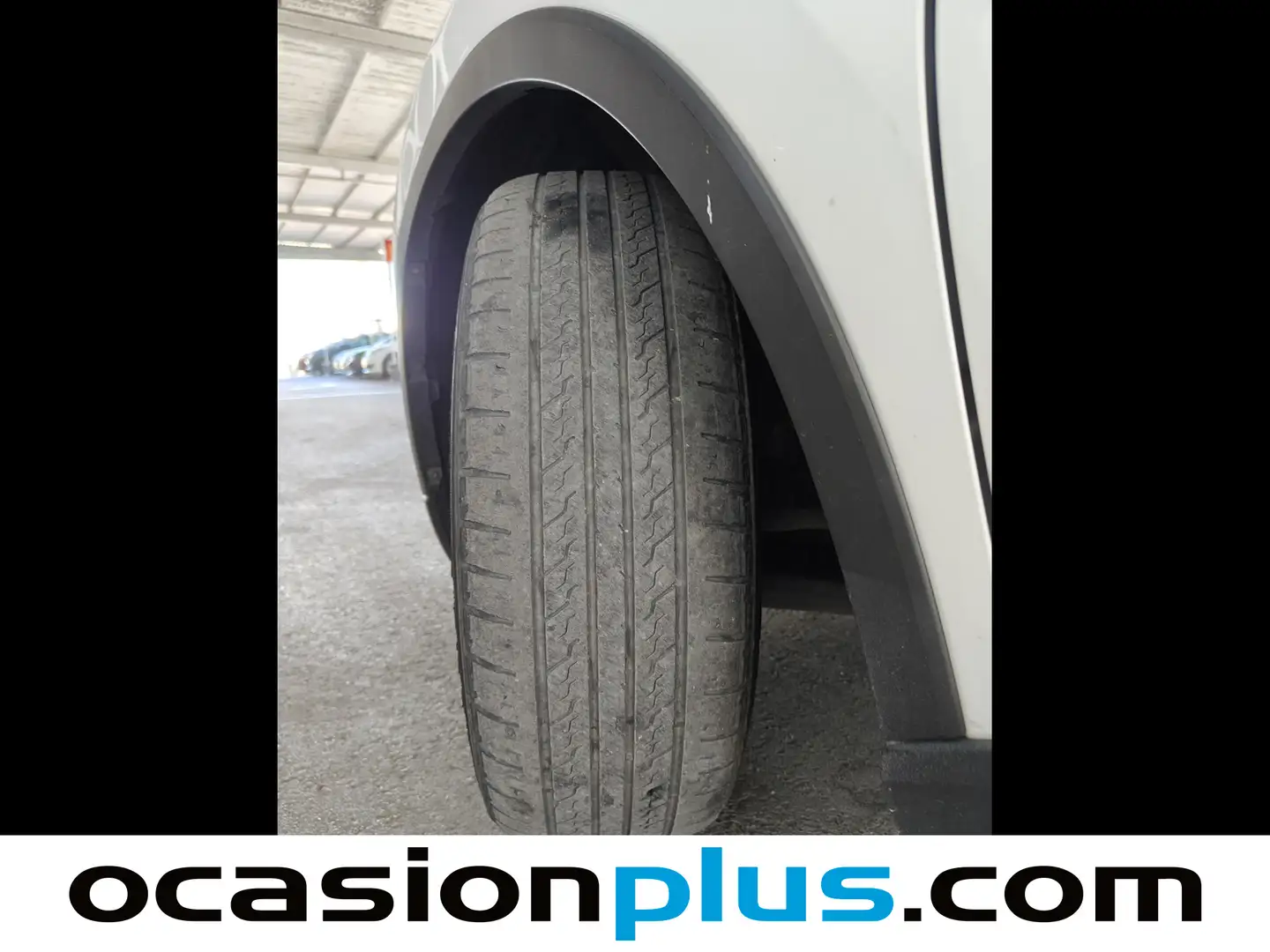 Foto Toyota C-HR Toyota C-HR 1.8 125H Active  (122 CV)