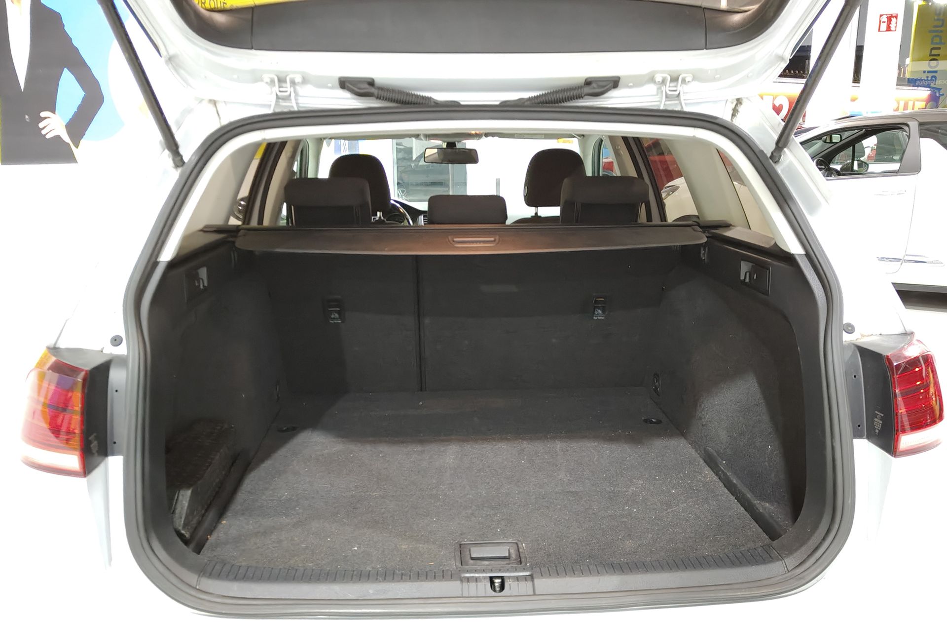Volkswagen Golf Variant Variant Business 1.6 TDI - foto 13